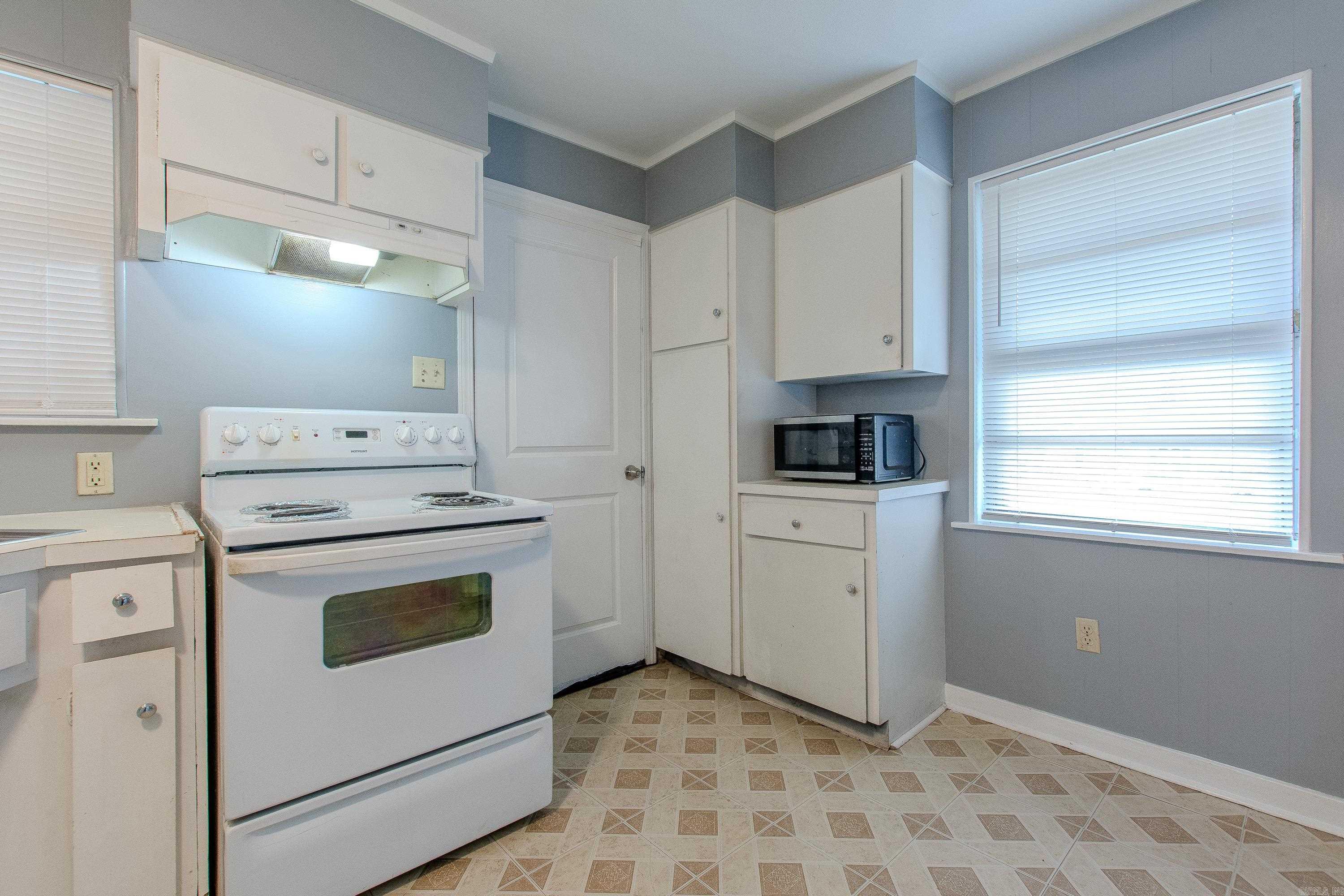 Forest Hills - Residential Income