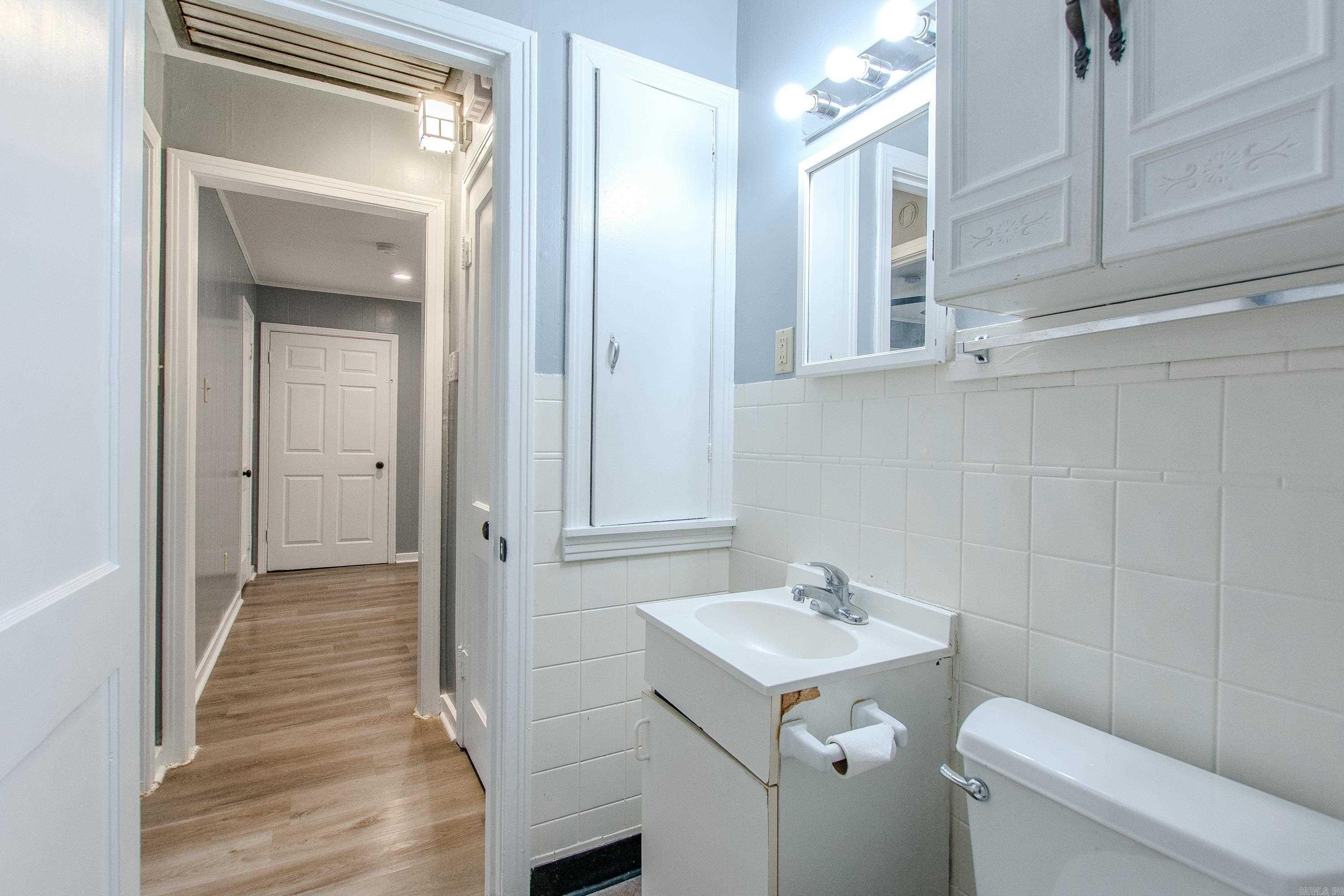 Forest Hills - Residential Income