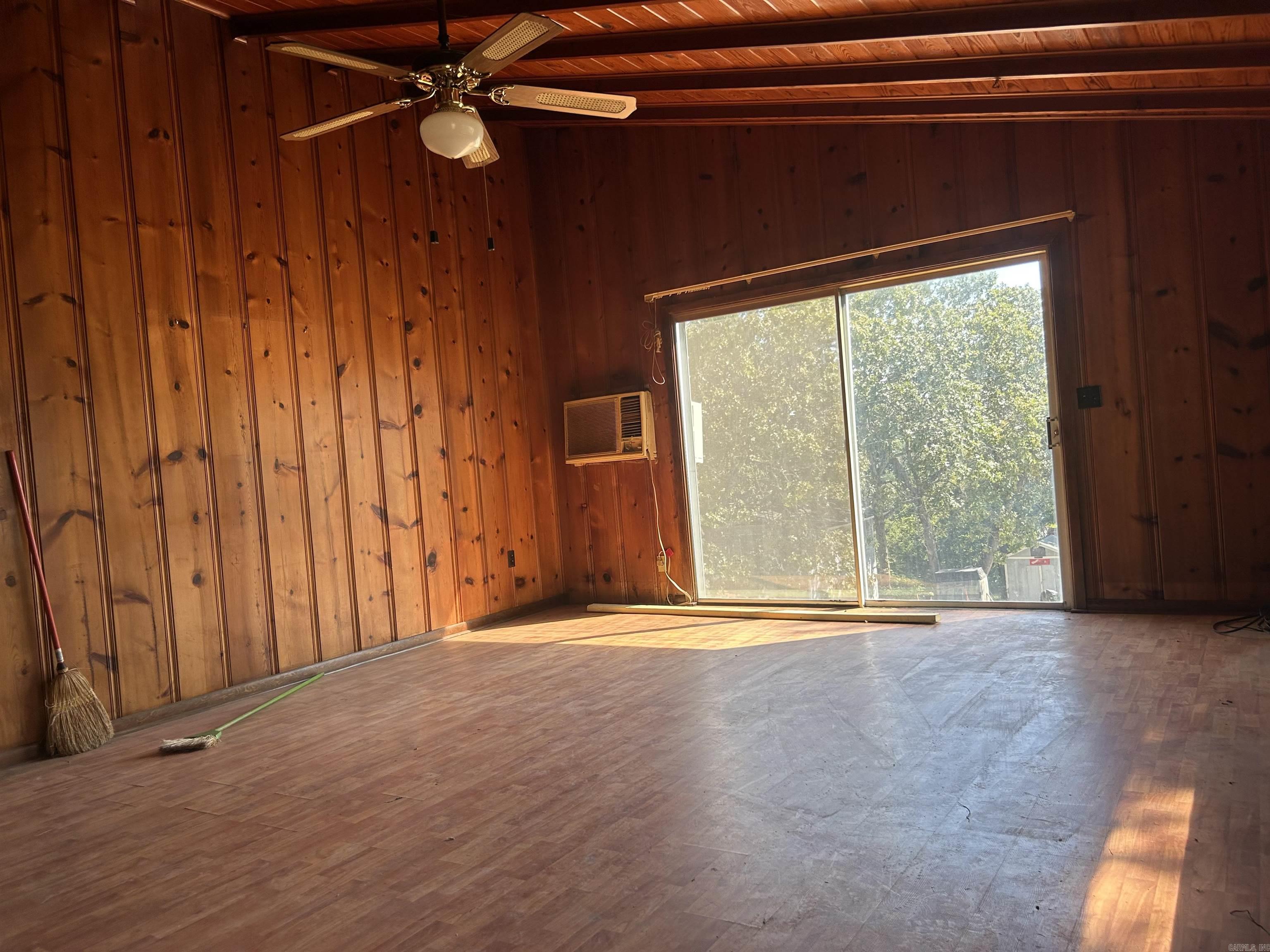 Graceland - Residential