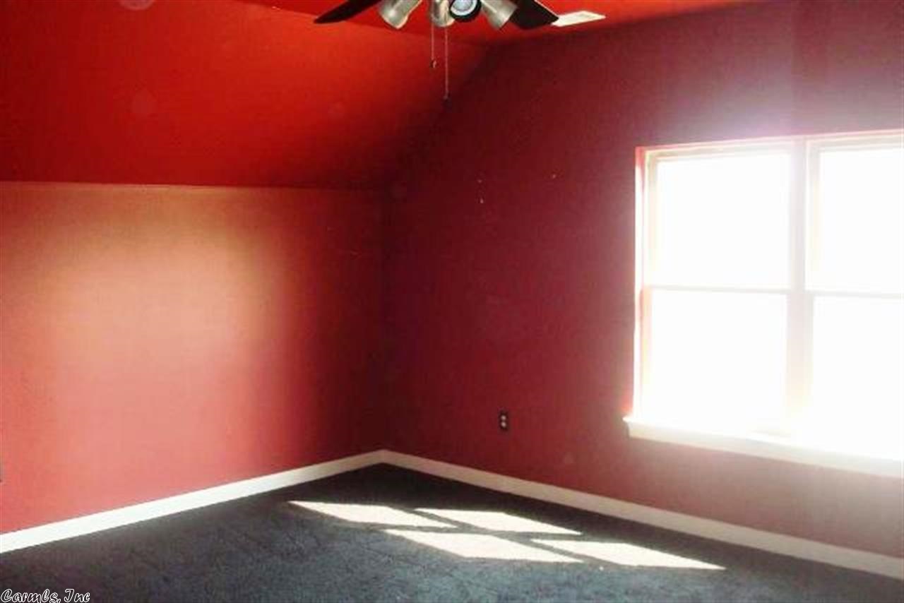 LONGHILLS VILLAGE - Residential