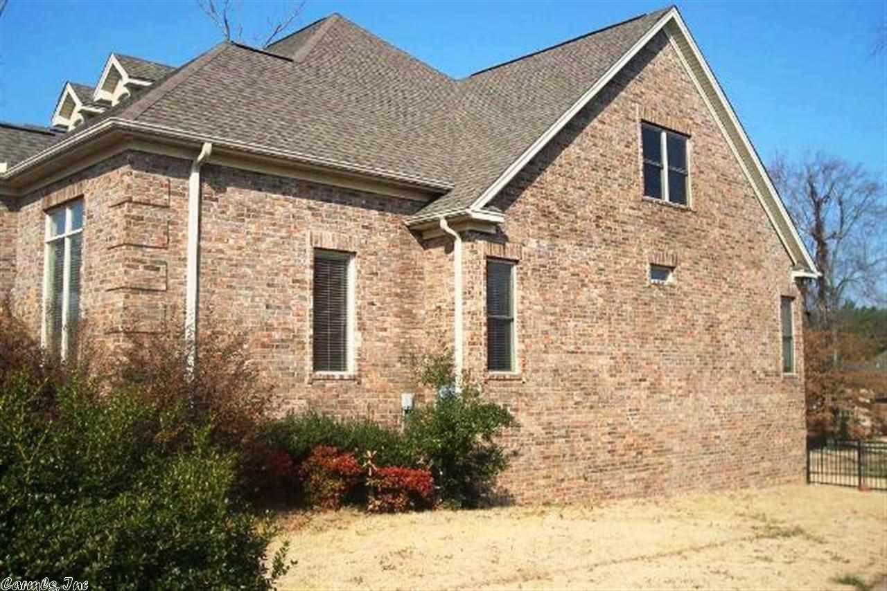 LONGHILLS VILLAGE - Residential