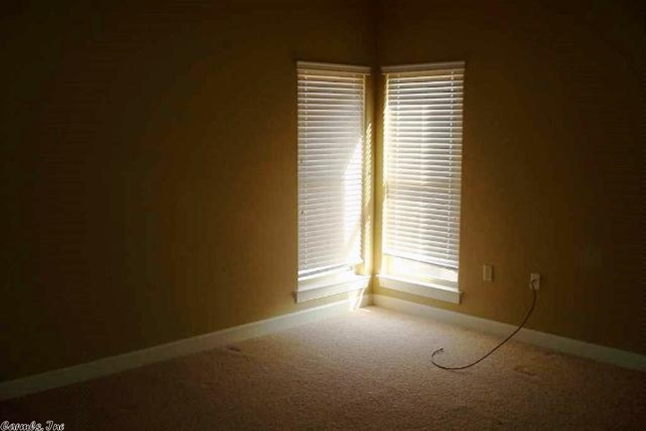 LONGHILLS VILLAGE - Residential