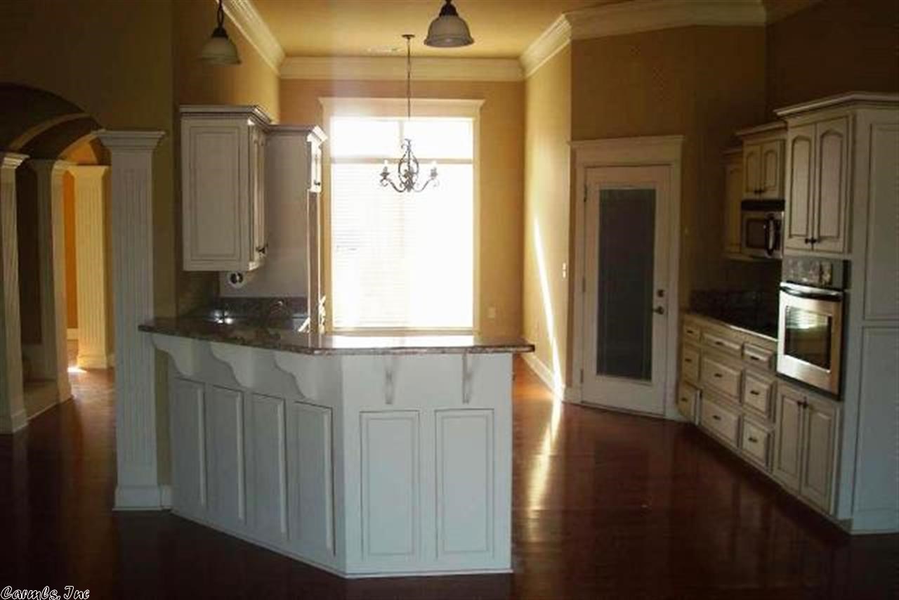 LONGHILLS VILLAGE - Residential