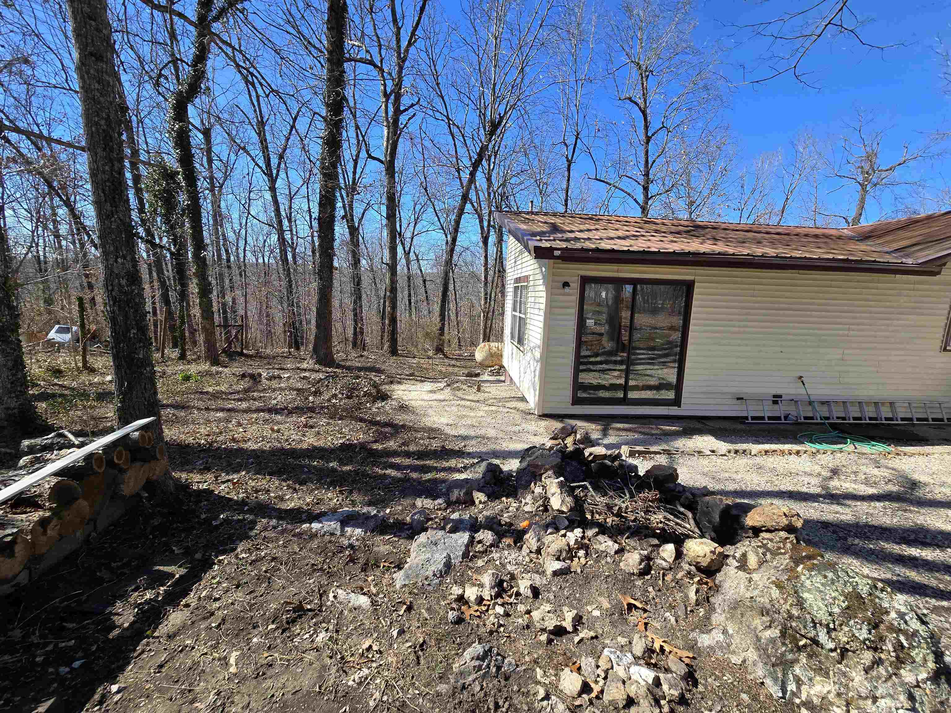 EAST LAKE SHORE - Residential