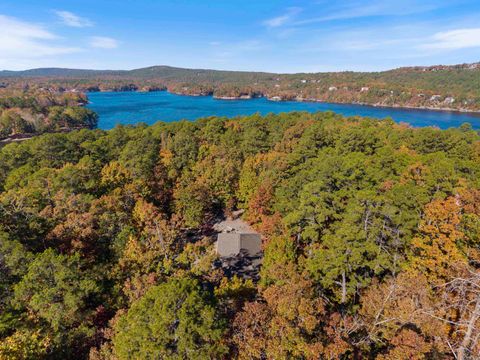 Photo of 79 Bargus lane Ln, Hot Springs Village, AR 71909 (MLS # 26024190)