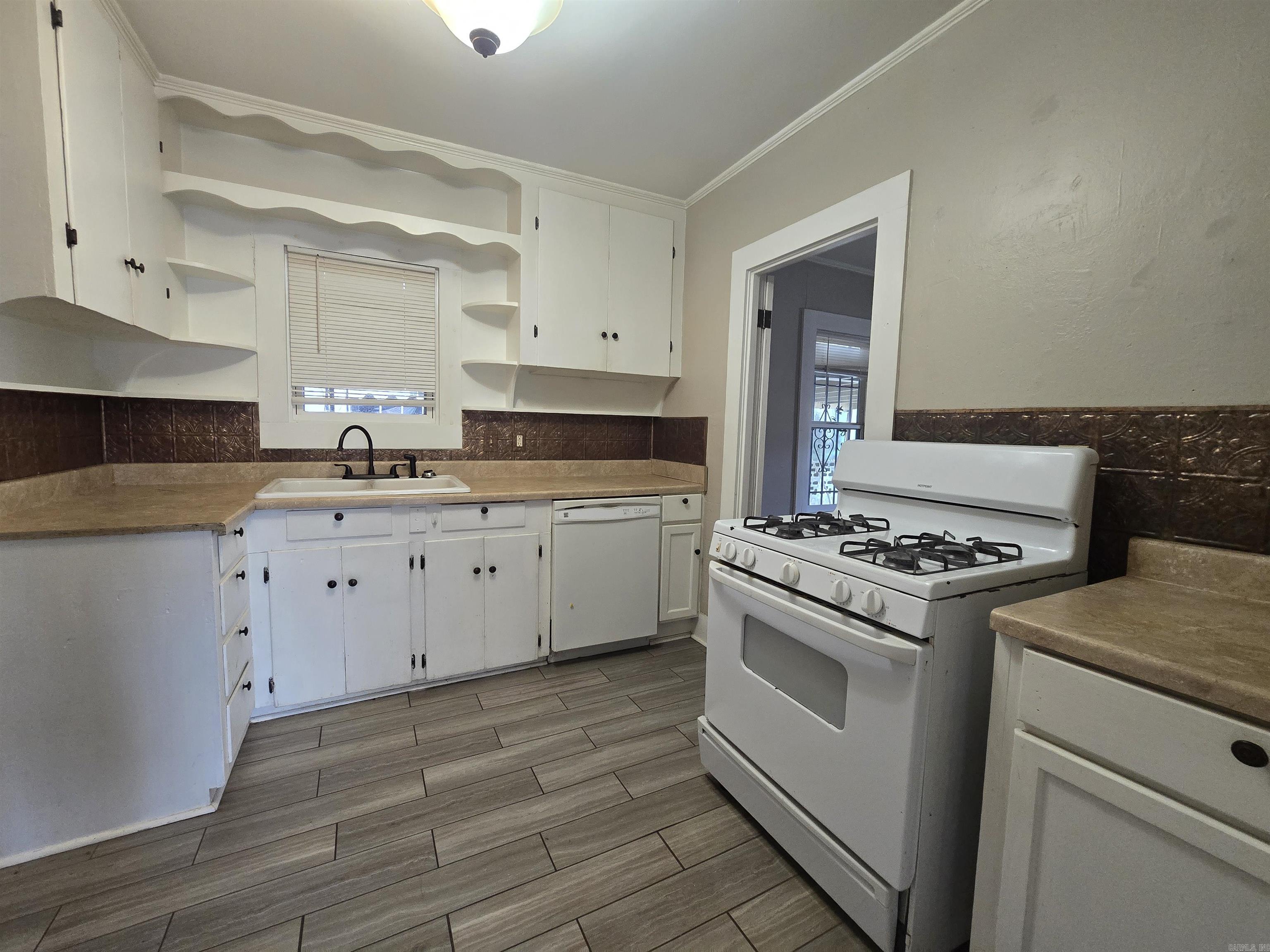 Moores - Residential