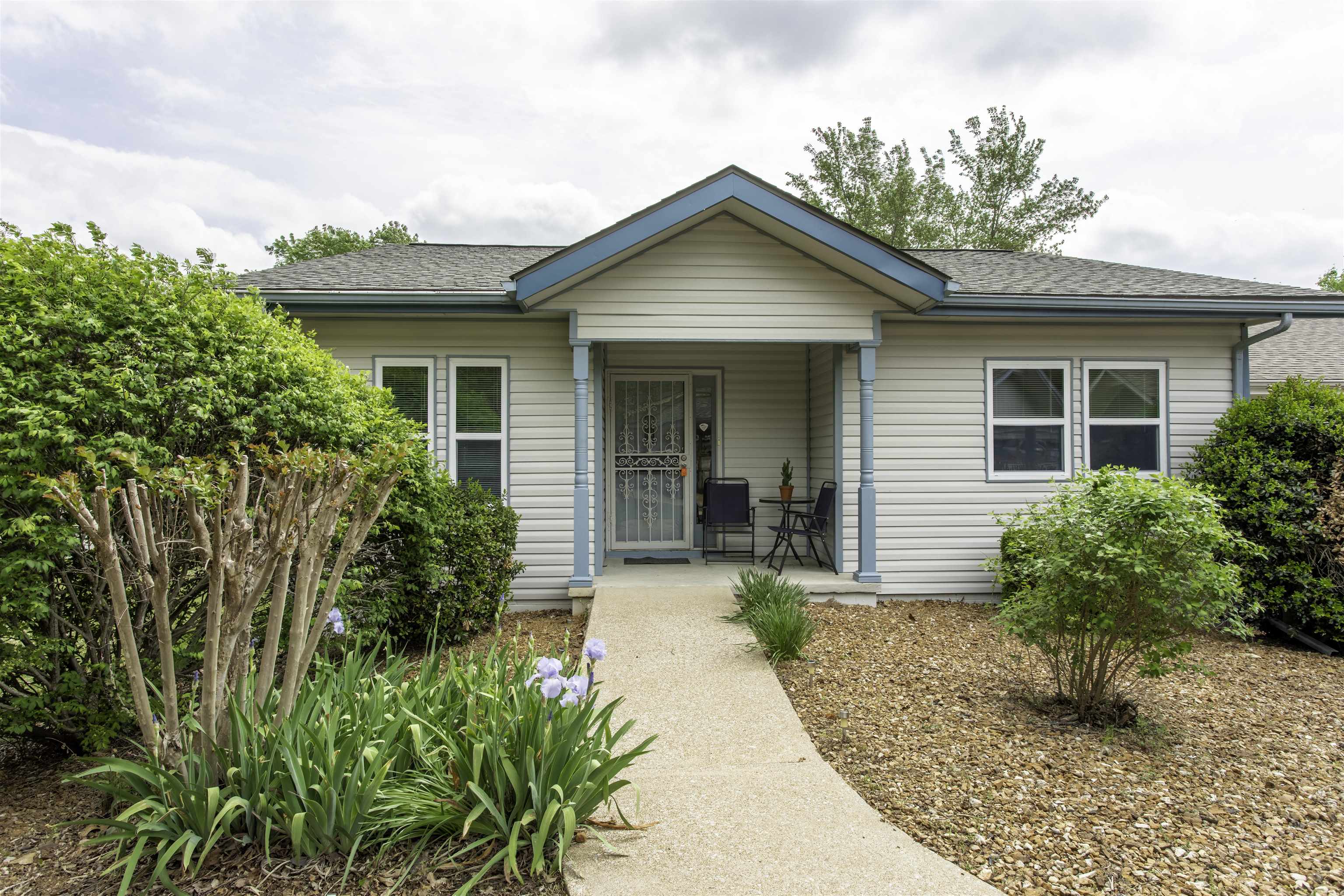 CHEROKEE COURTS - Residential