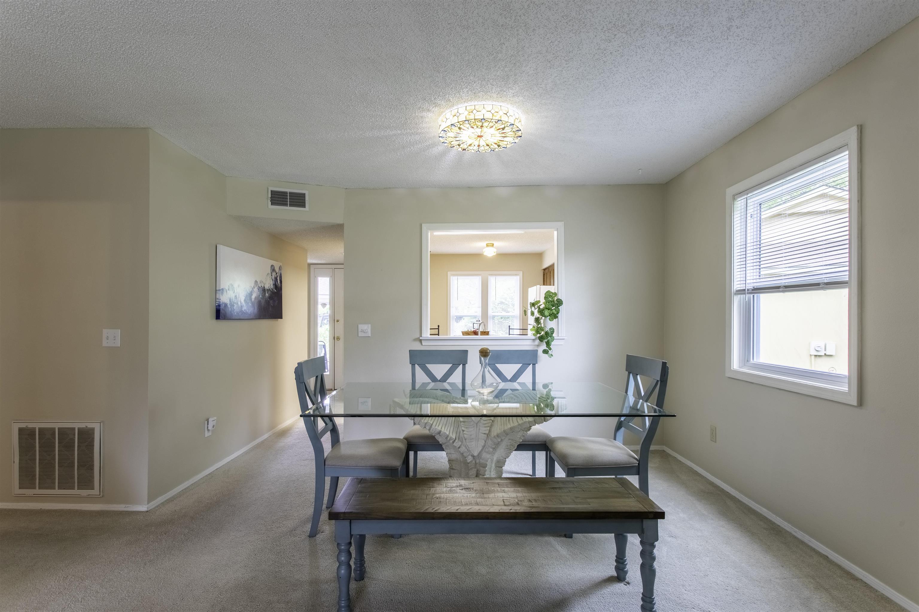 CHEROKEE COURTS - Residential