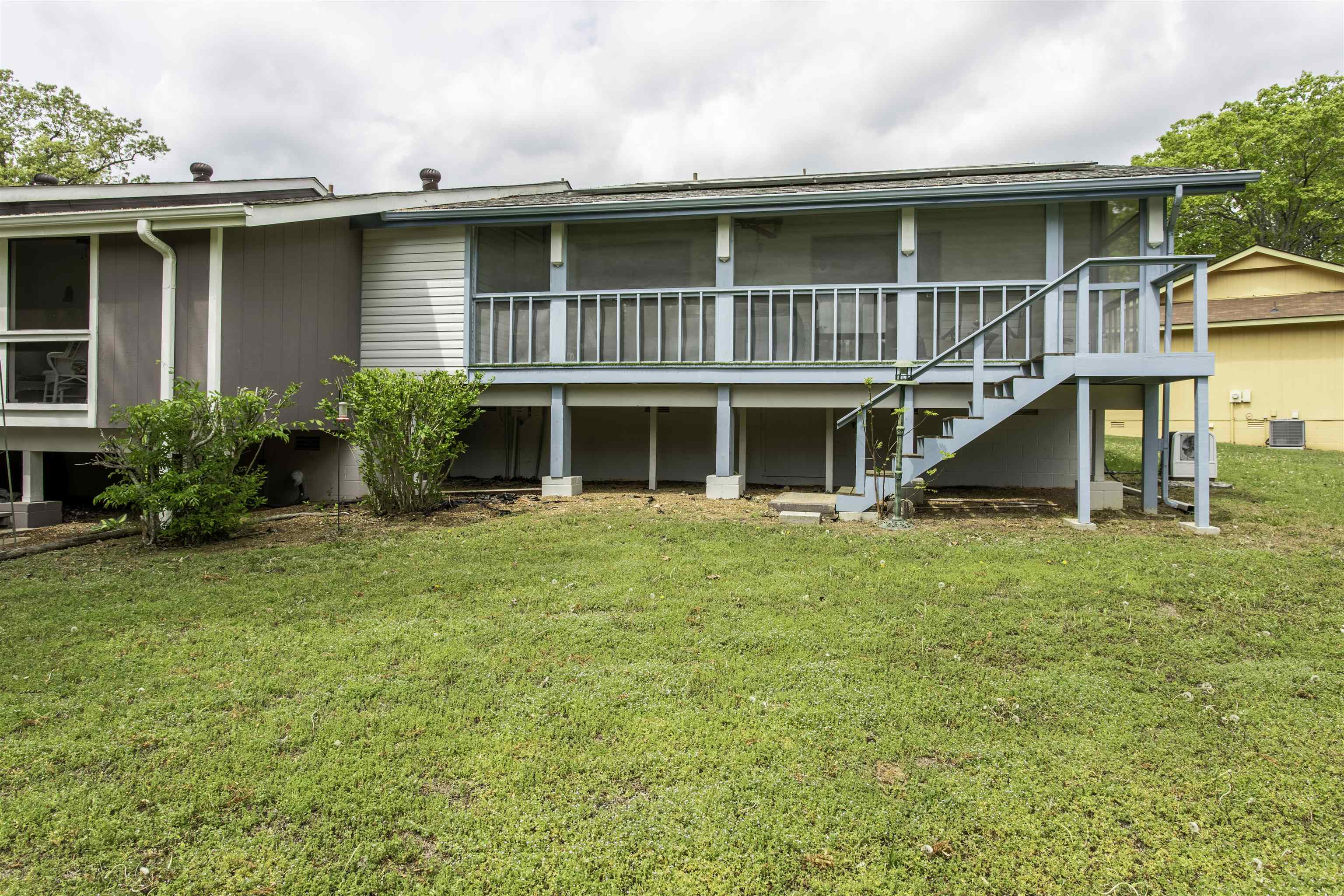 CHEROKEE COURTS - Residential