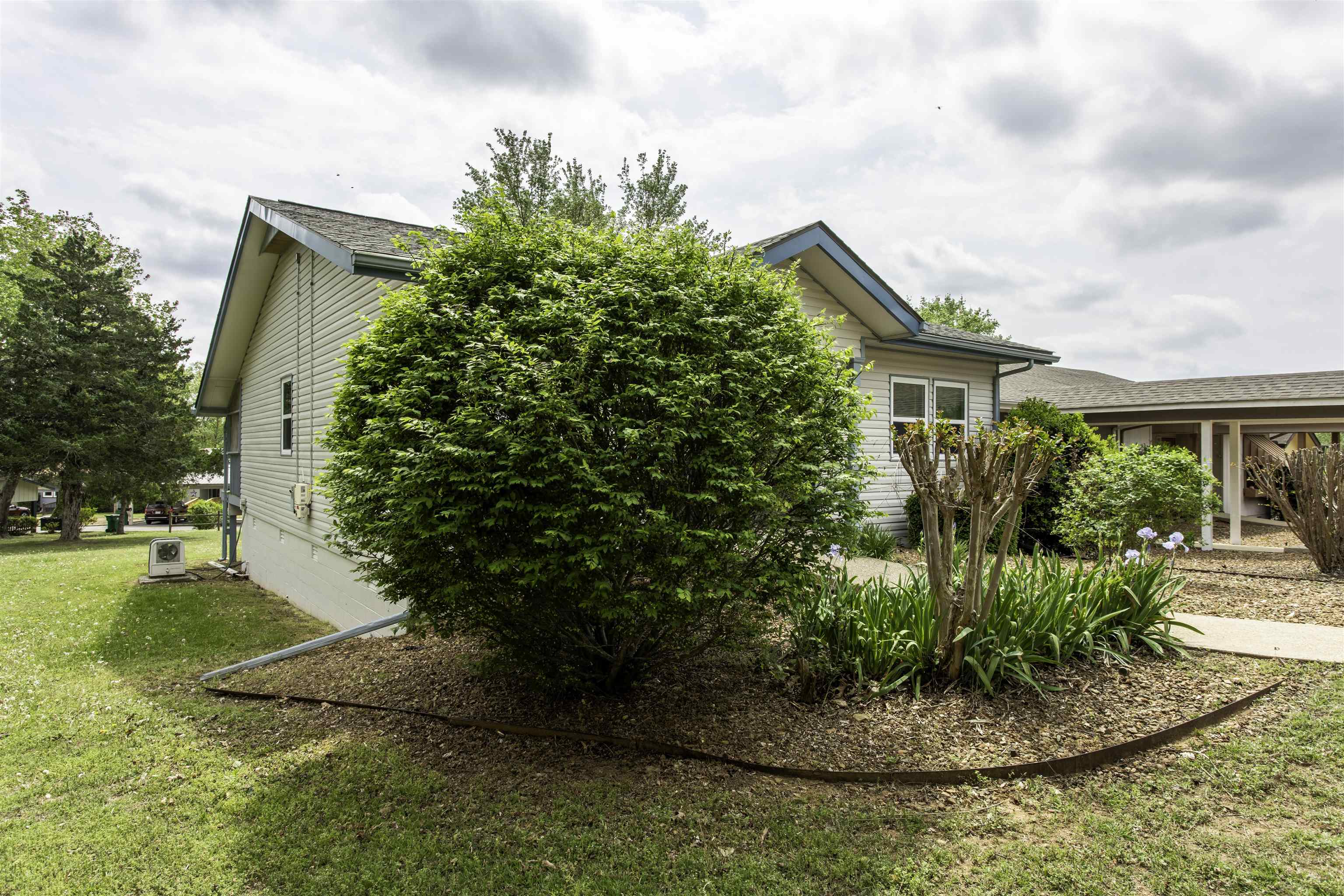 CHEROKEE COURTS - Residential