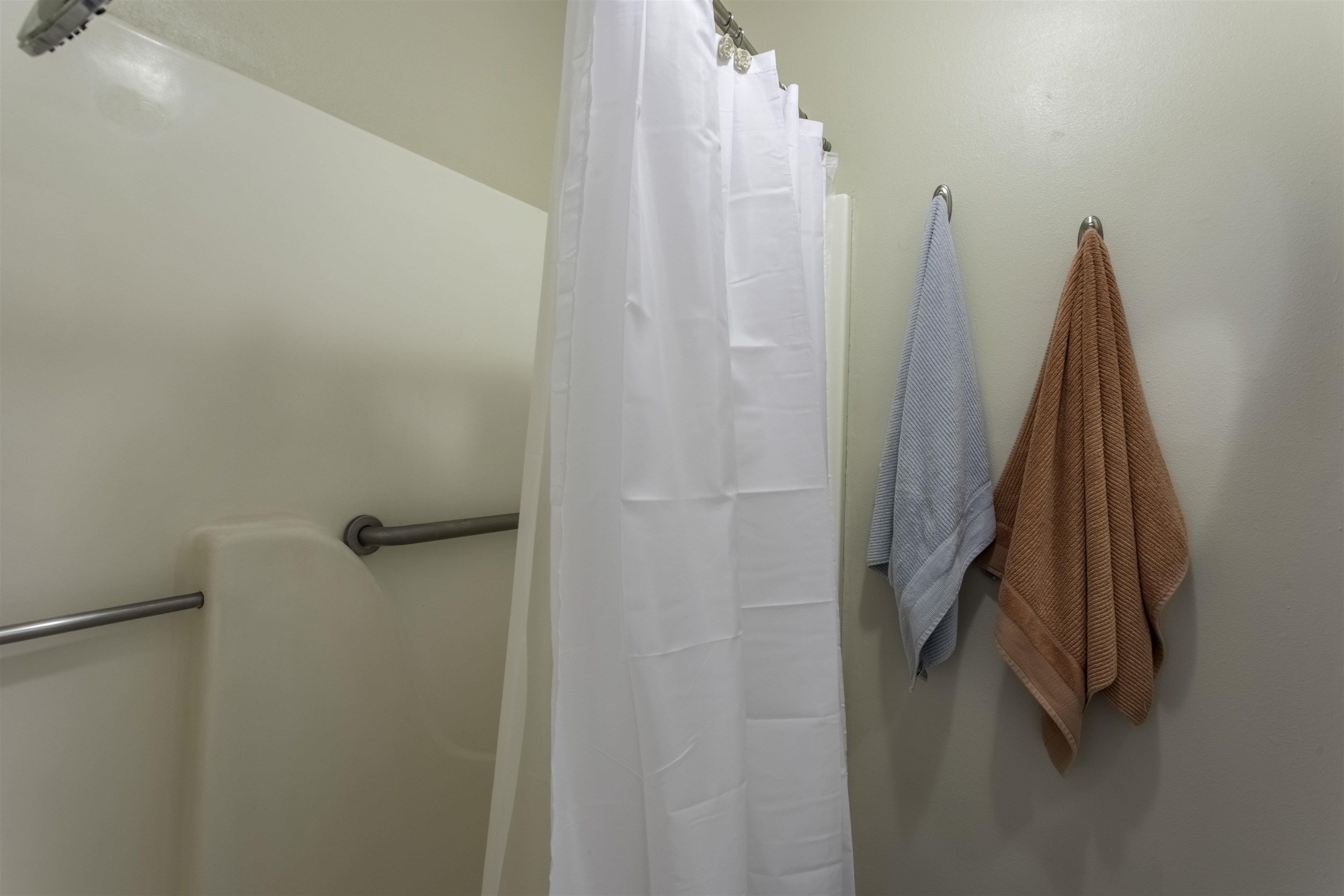 CHEROKEE COURTS - Residential