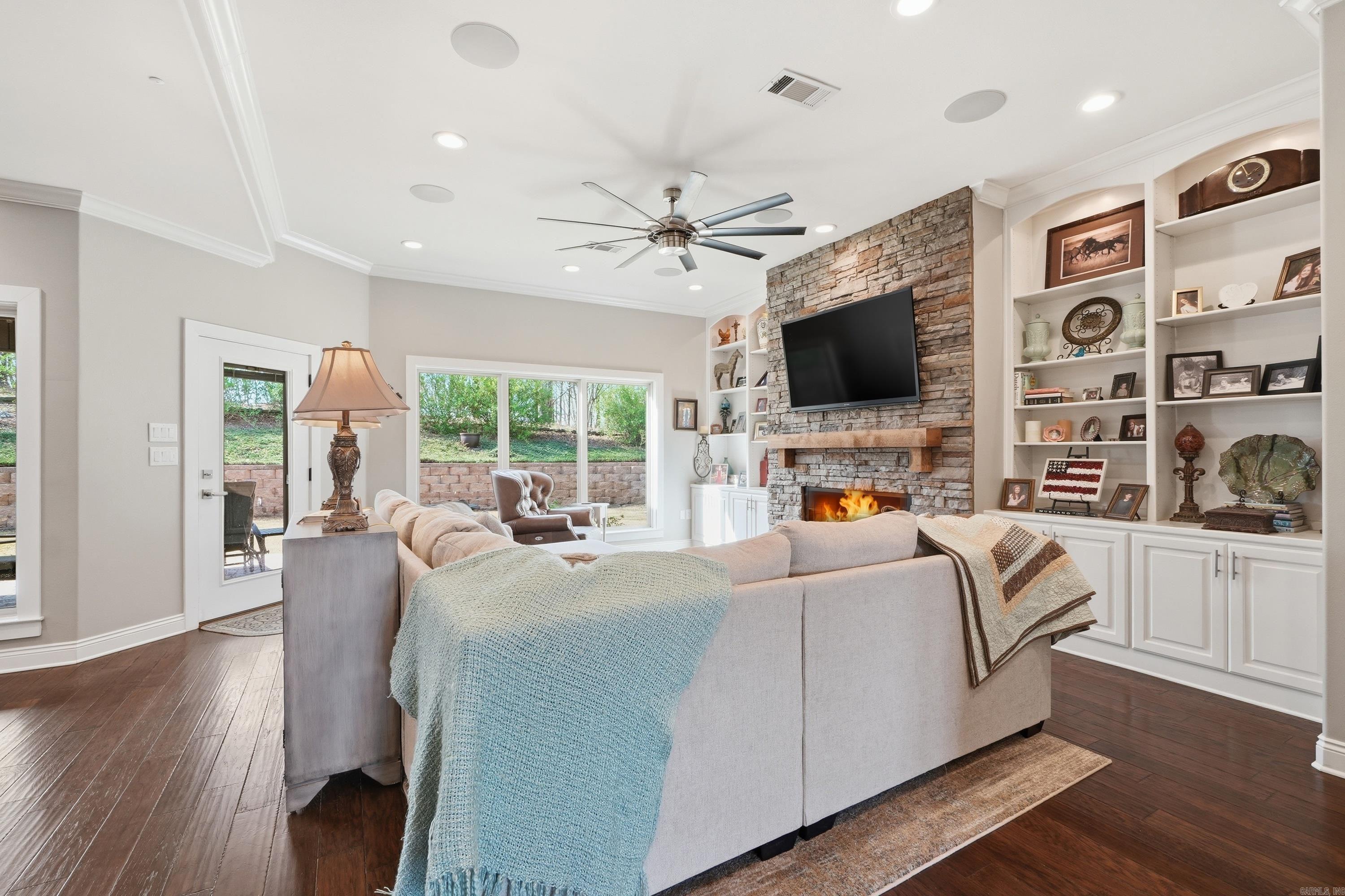 RIVER RIDGE ESTATES - Residential