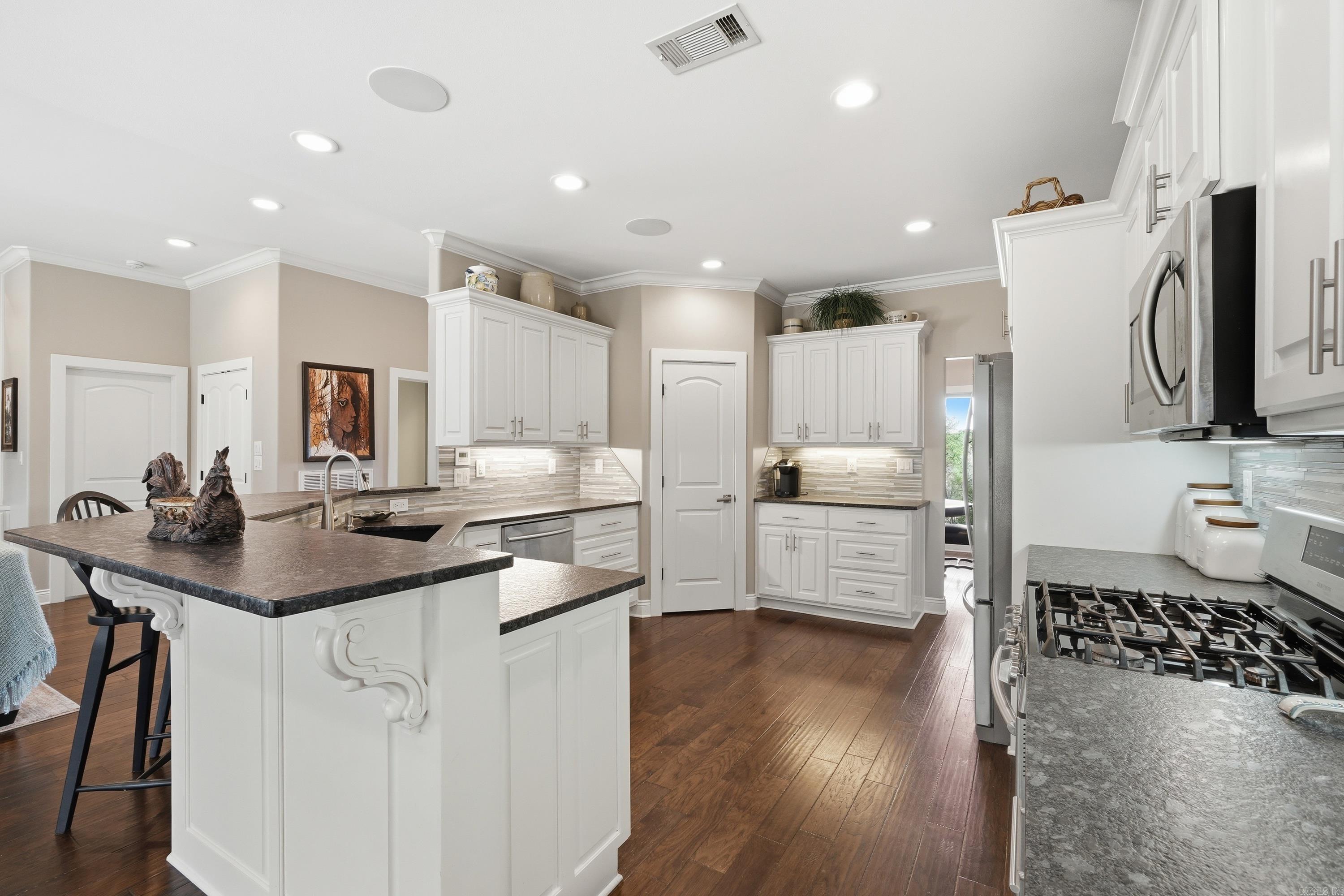 RIVER RIDGE ESTATES - Residential