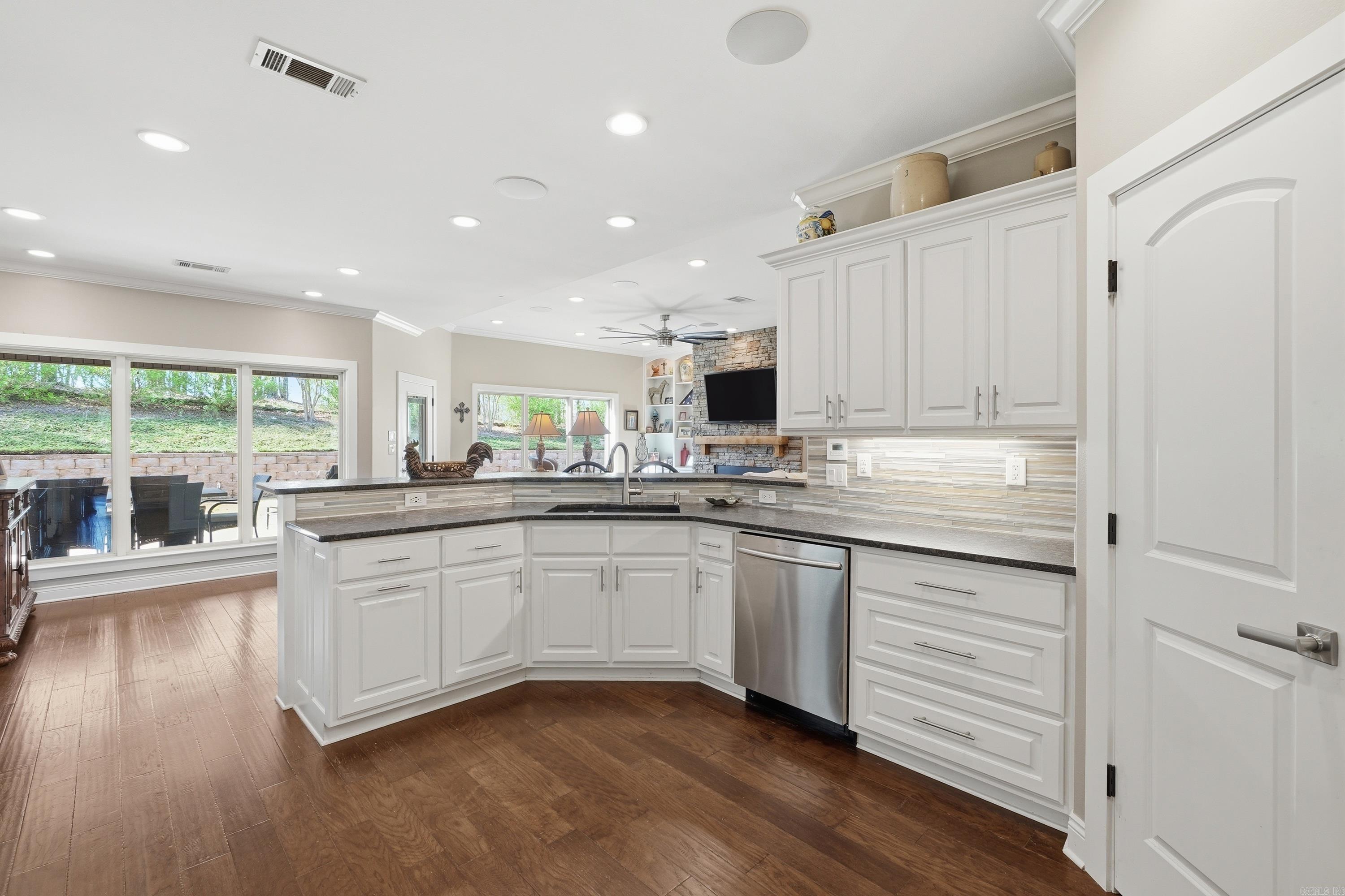 RIVER RIDGE ESTATES - Residential