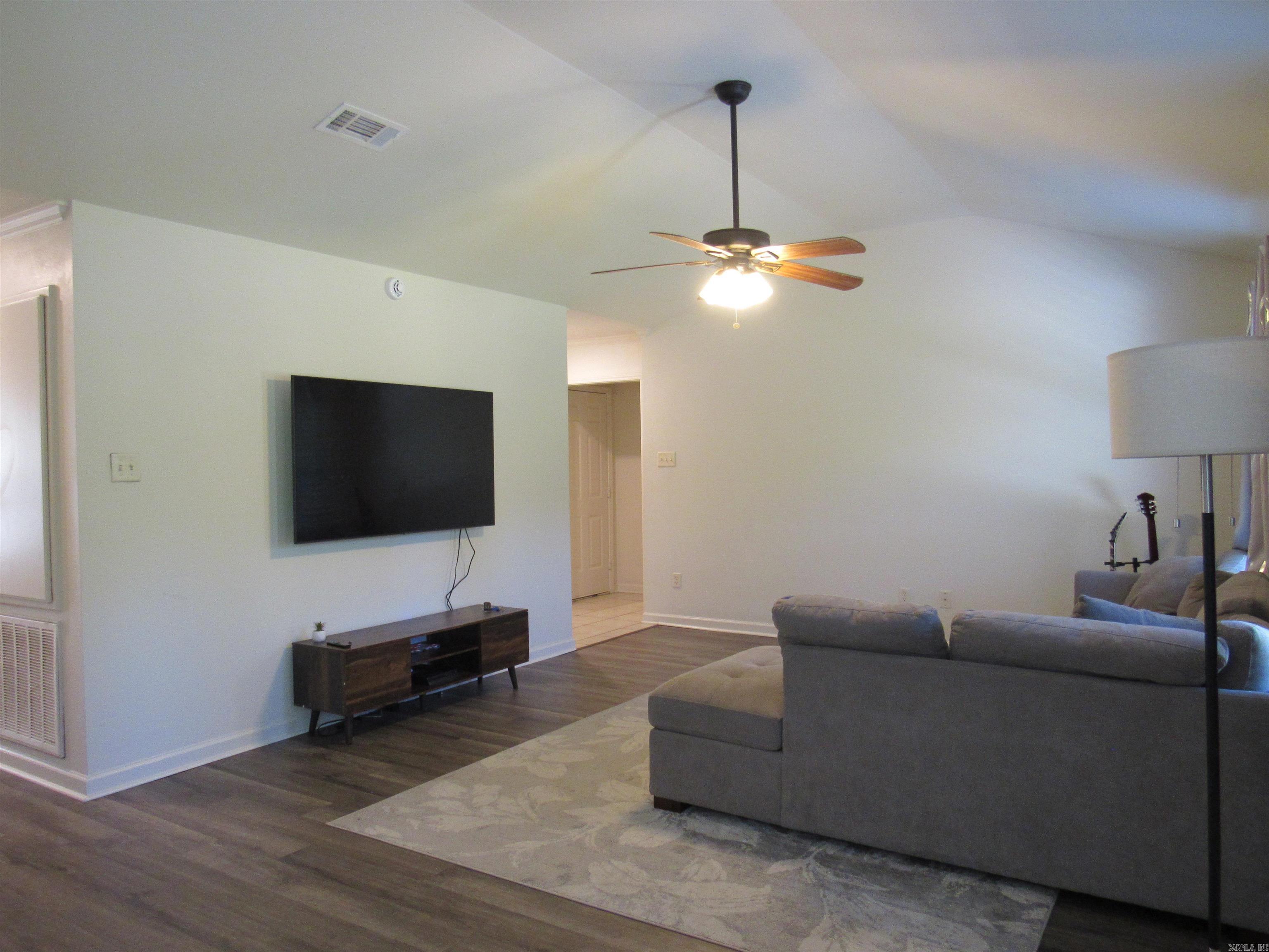 Graham Settlement - Residential Lease