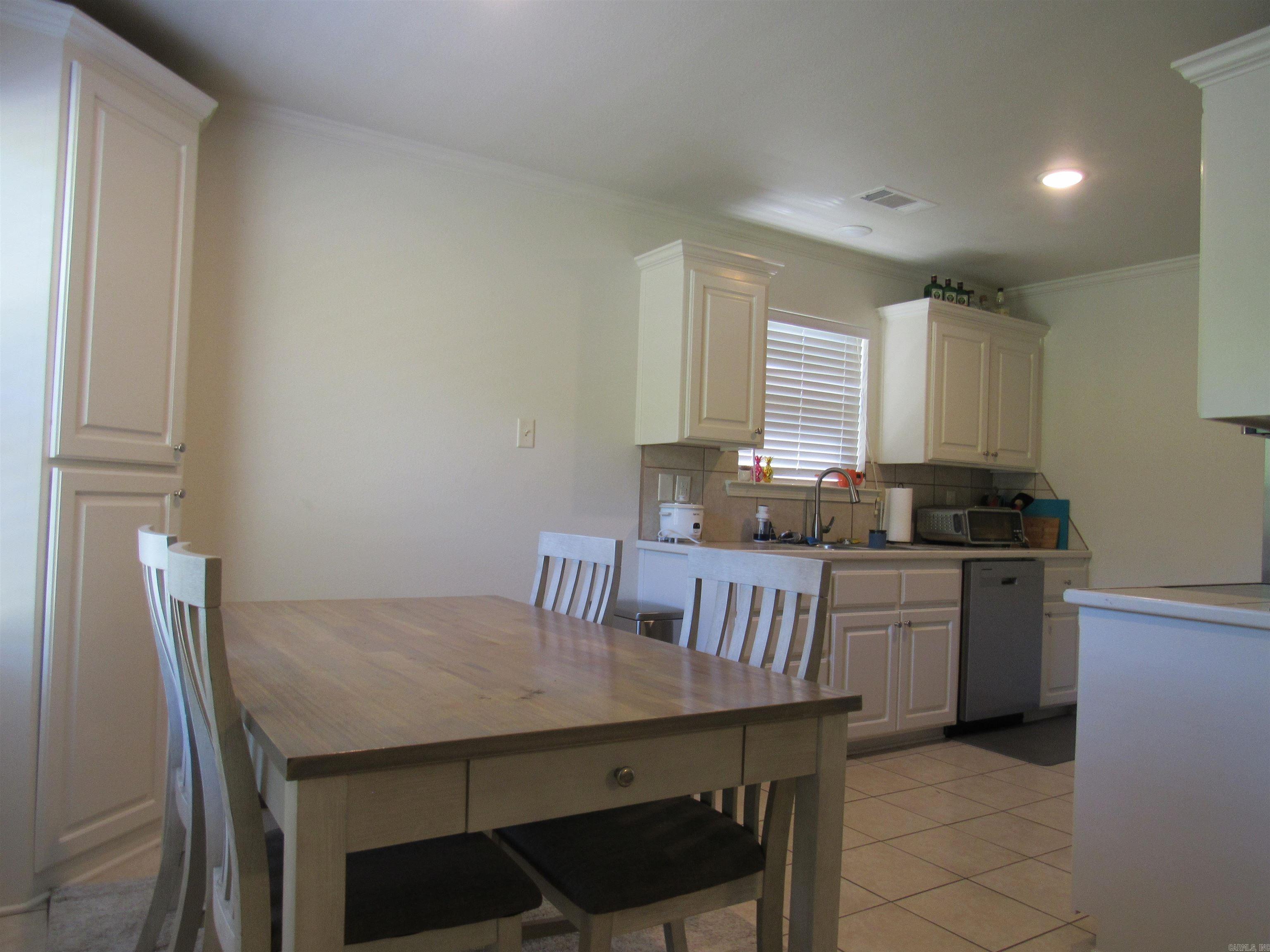 Graham Settlement - Residential Lease