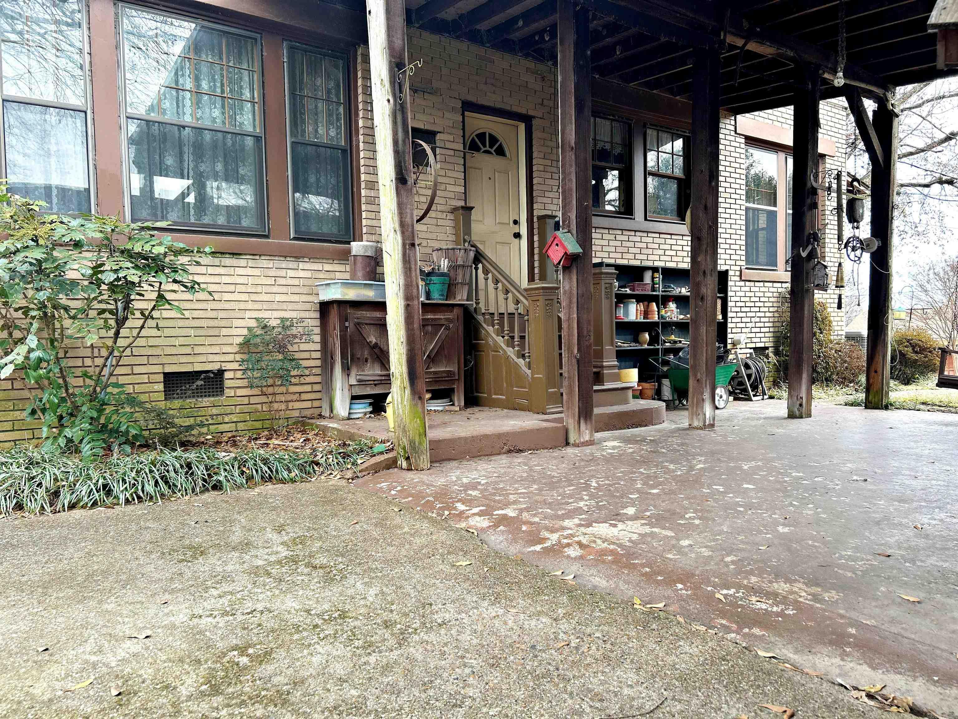 RIVERSIDE ADDN - Residential