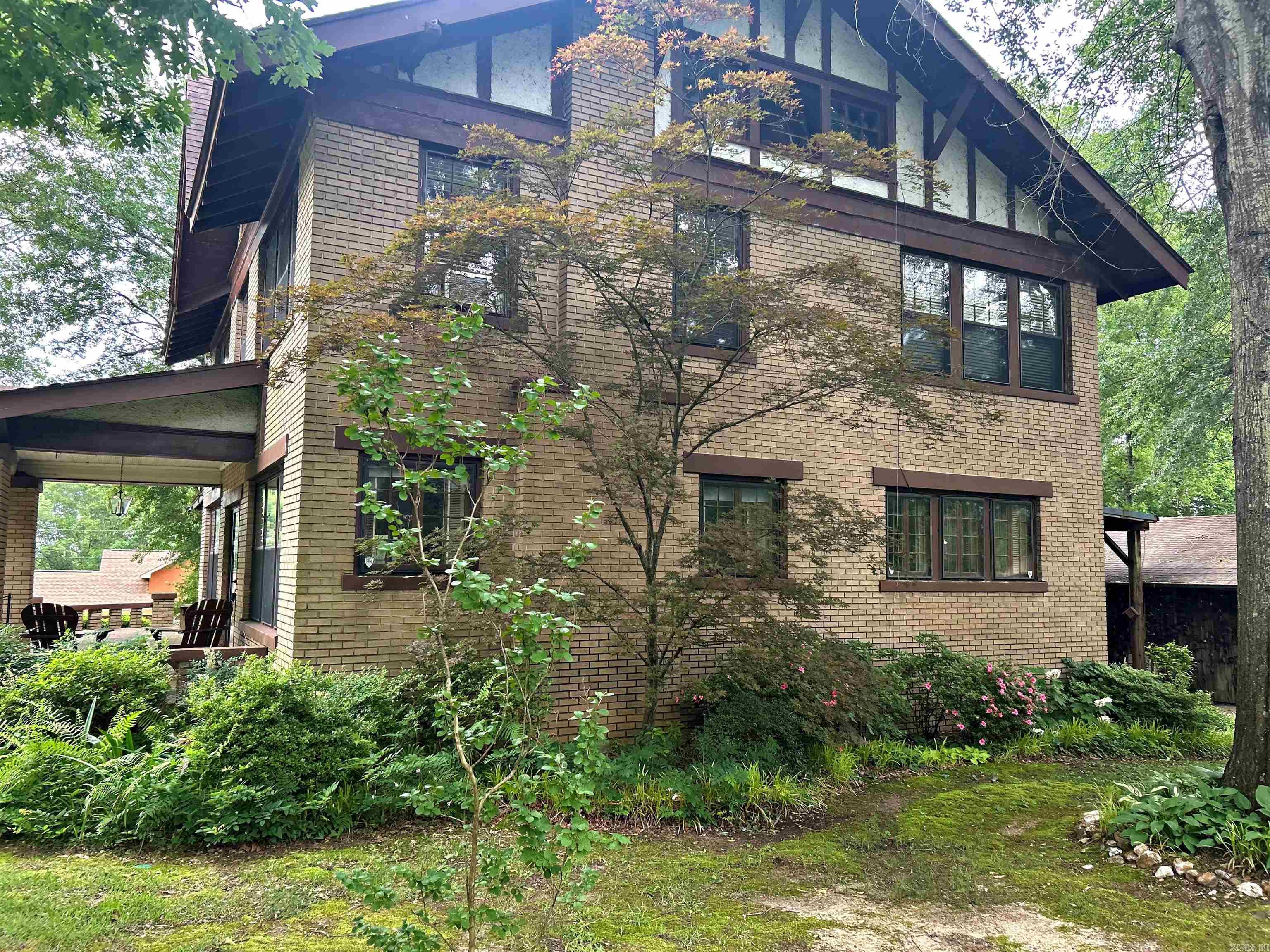 RIVERSIDE ADDN - Residential