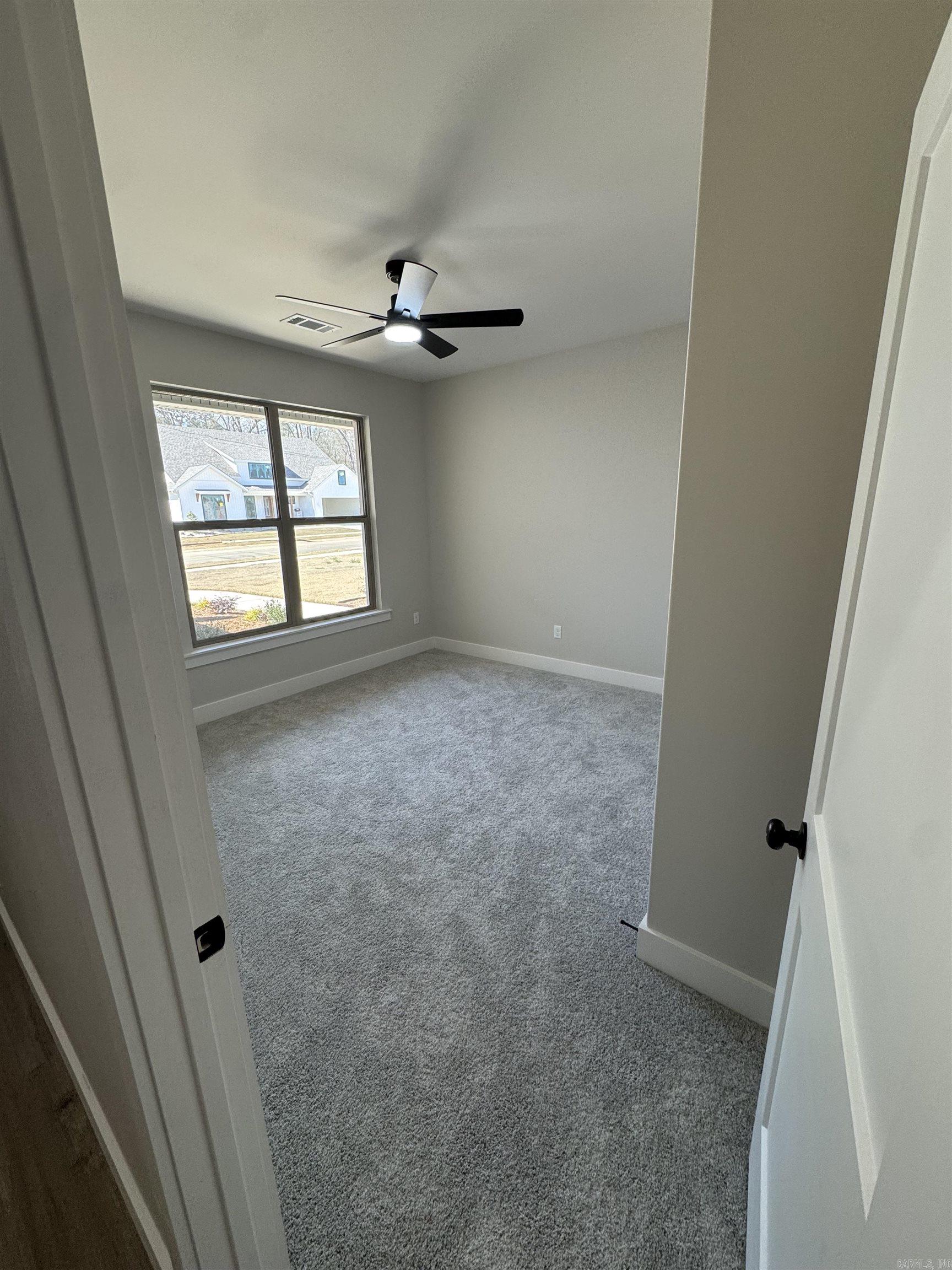 CREEKSIDE - Residential