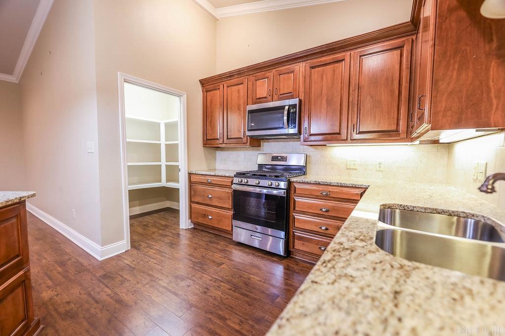 NORTH GATE - Residential