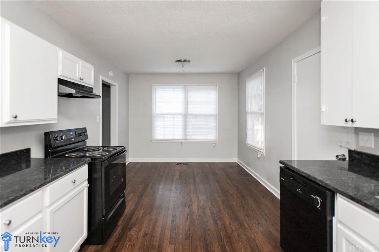 OAK FOREST - Residential Lease