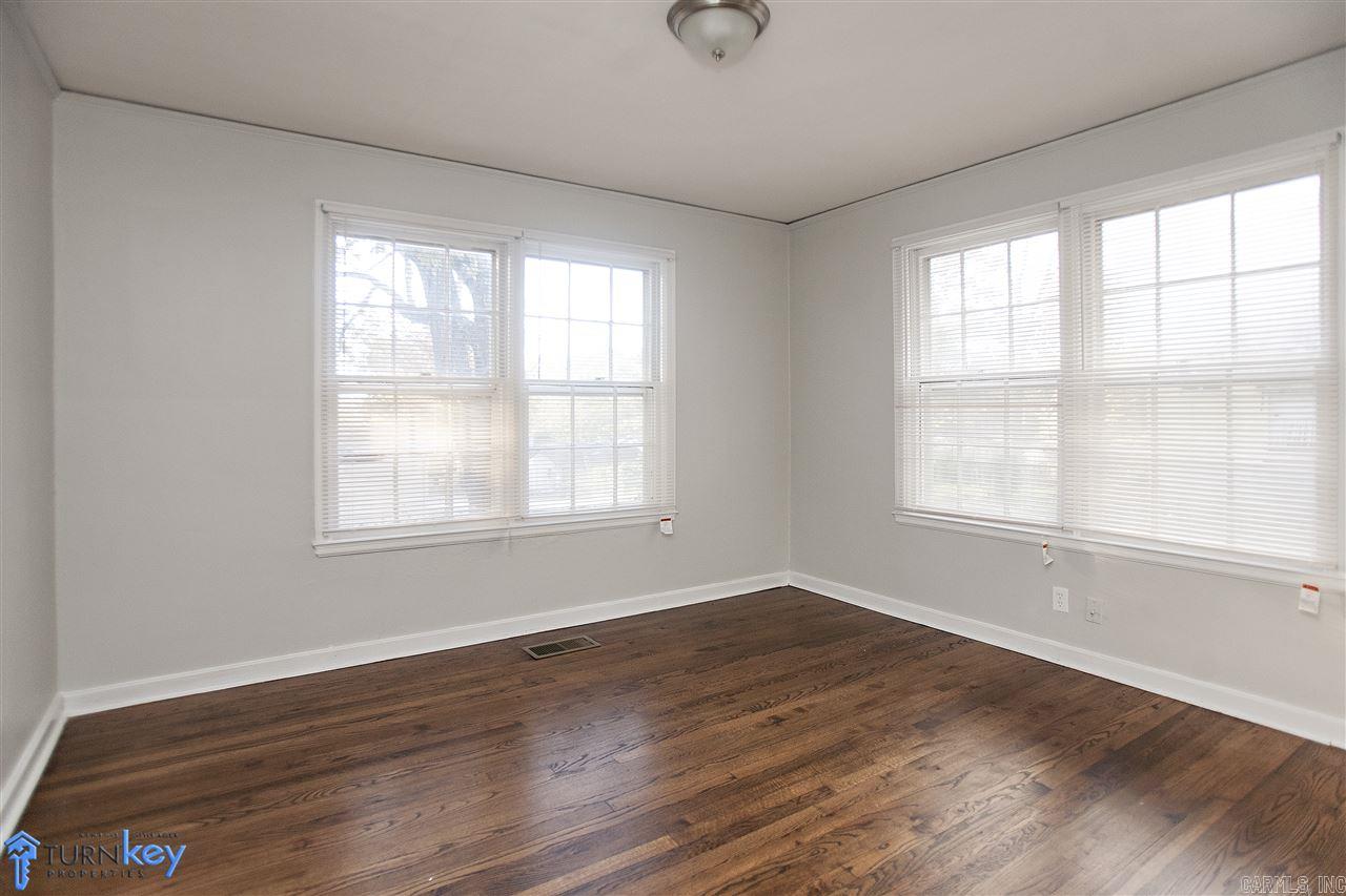 OAK FOREST - Residential Lease