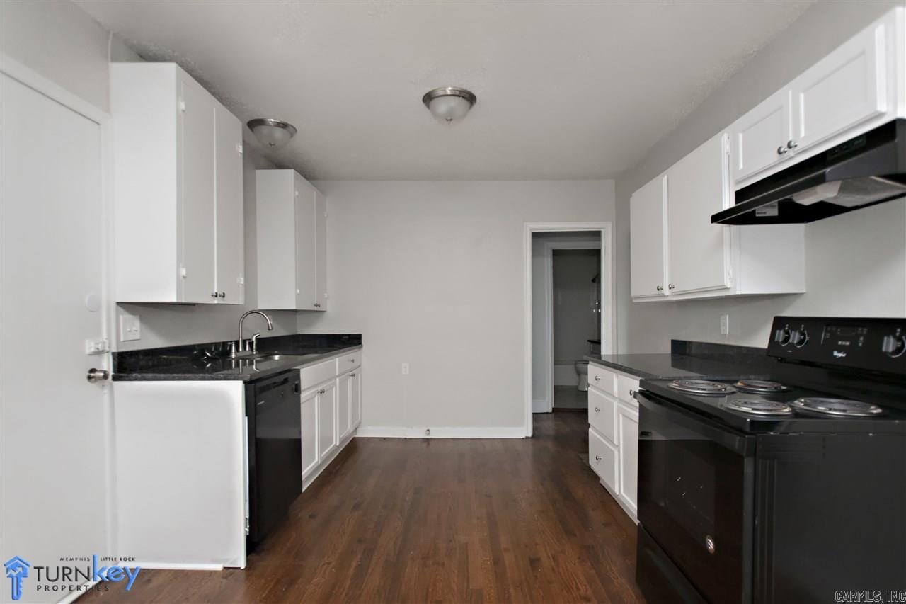 OAK FOREST - Residential Lease