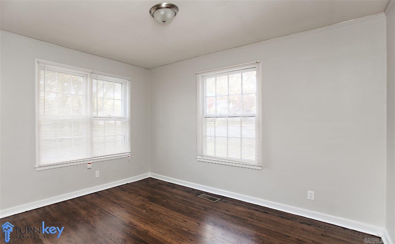 OAK FOREST - Residential Lease