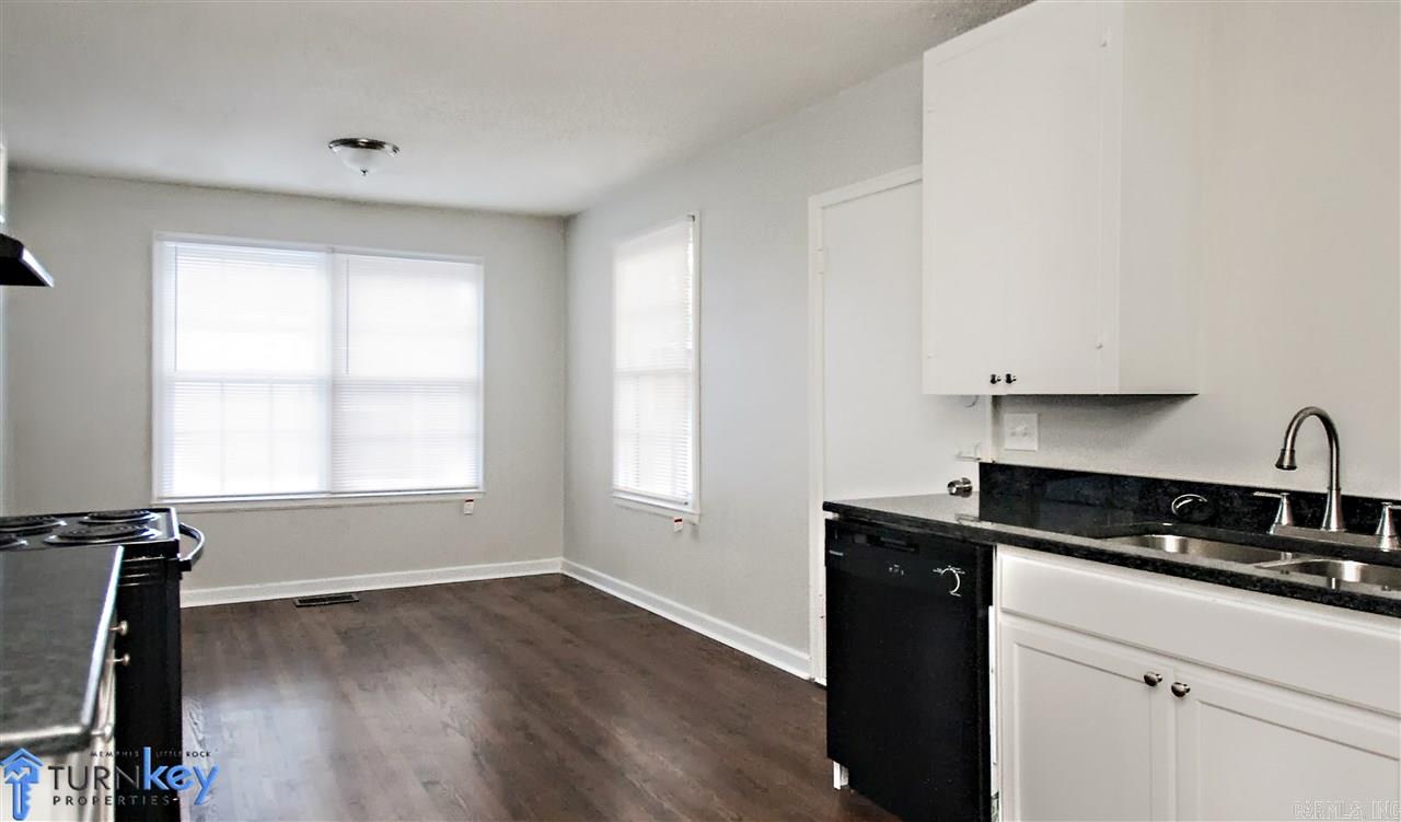 OAK FOREST - Residential Lease