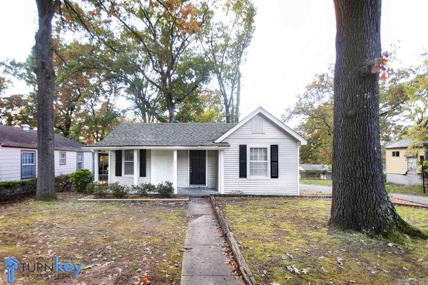 Cute 2Bd 1 Bath home located in Little Rock . Newly Renovate !