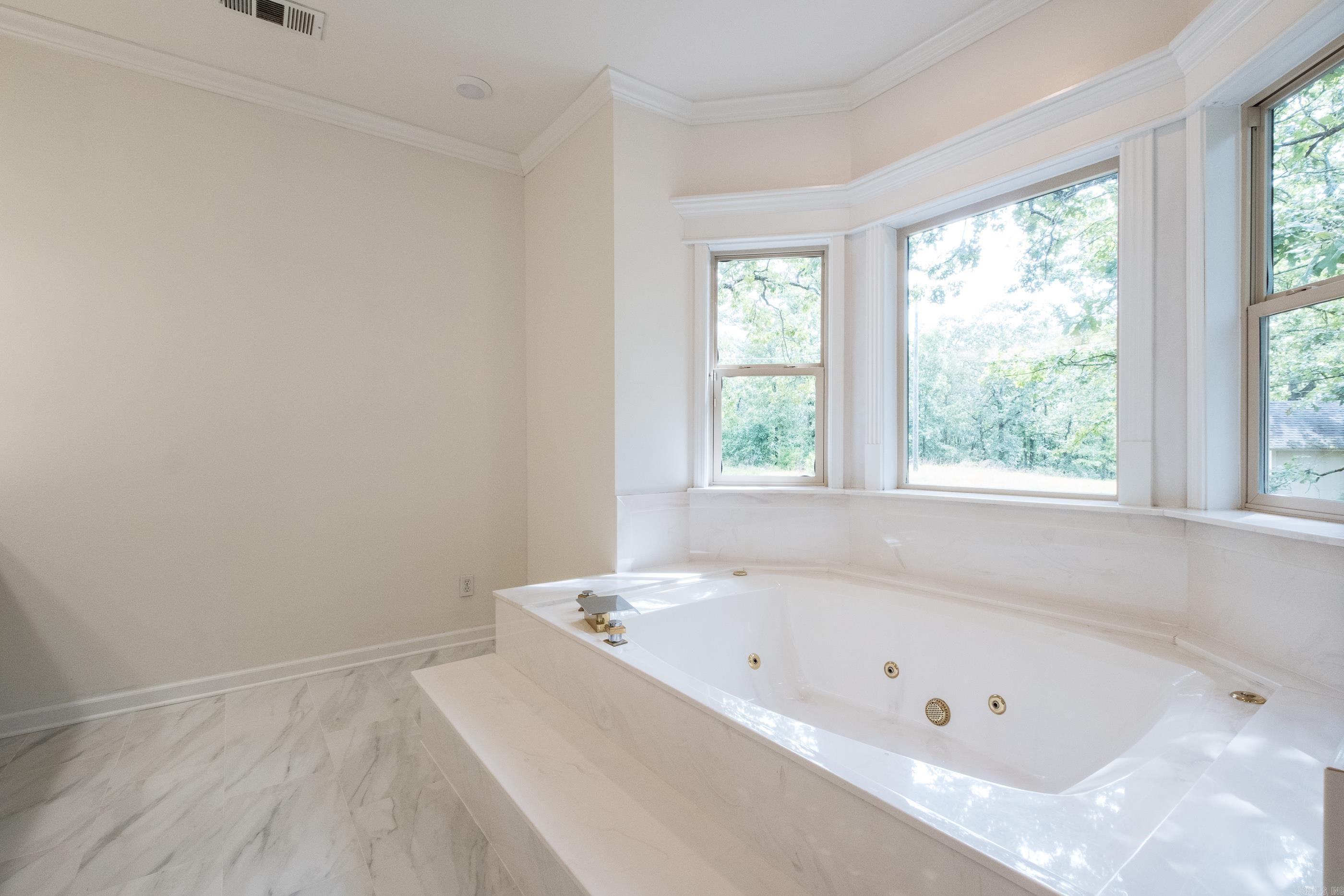 PINE VALLEY EST - Residential