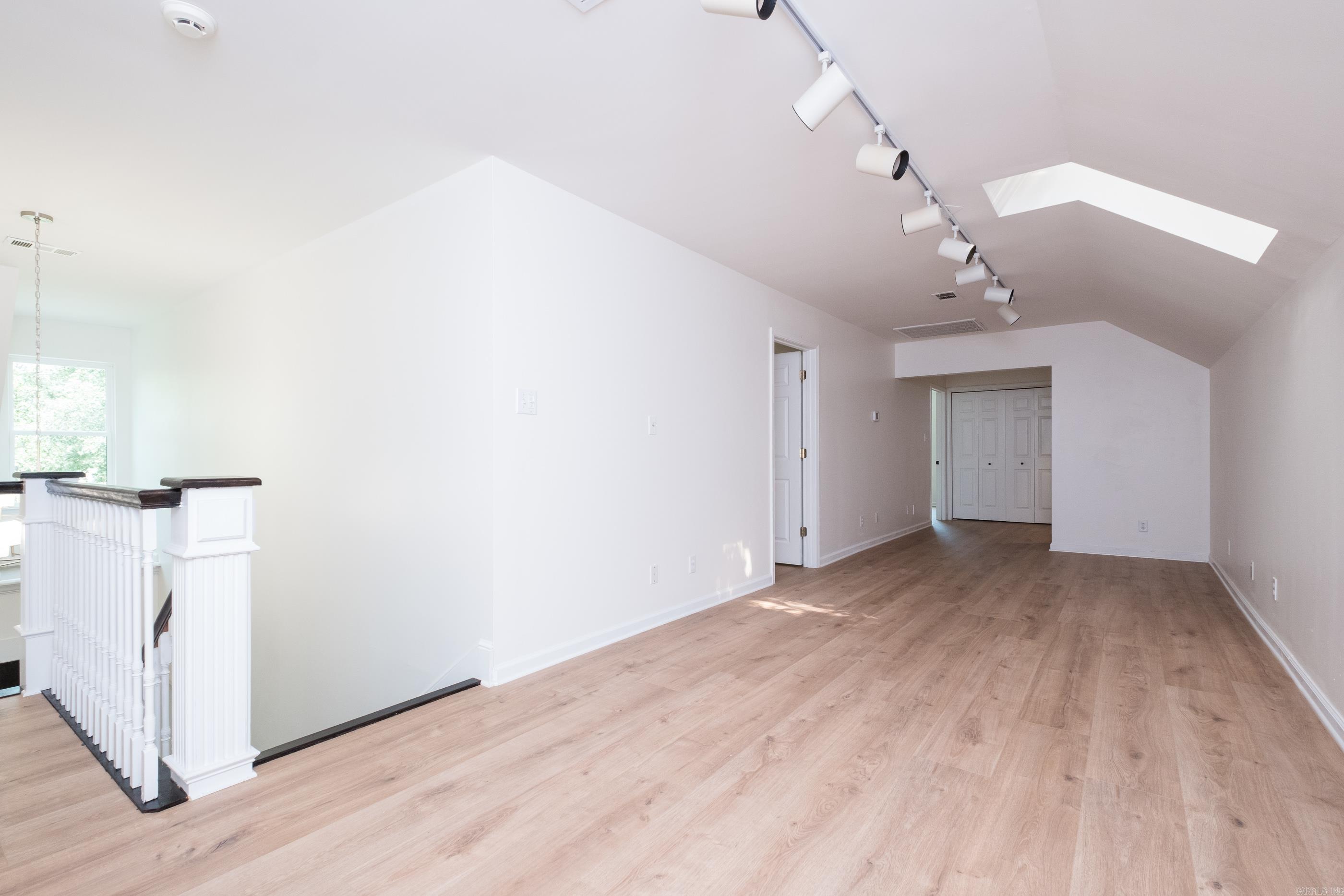 PINE VALLEY EST - Residential