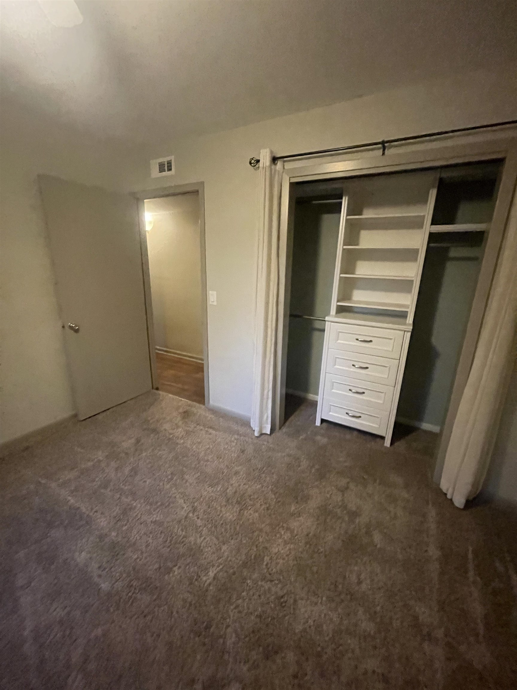 DICKSON - Residential