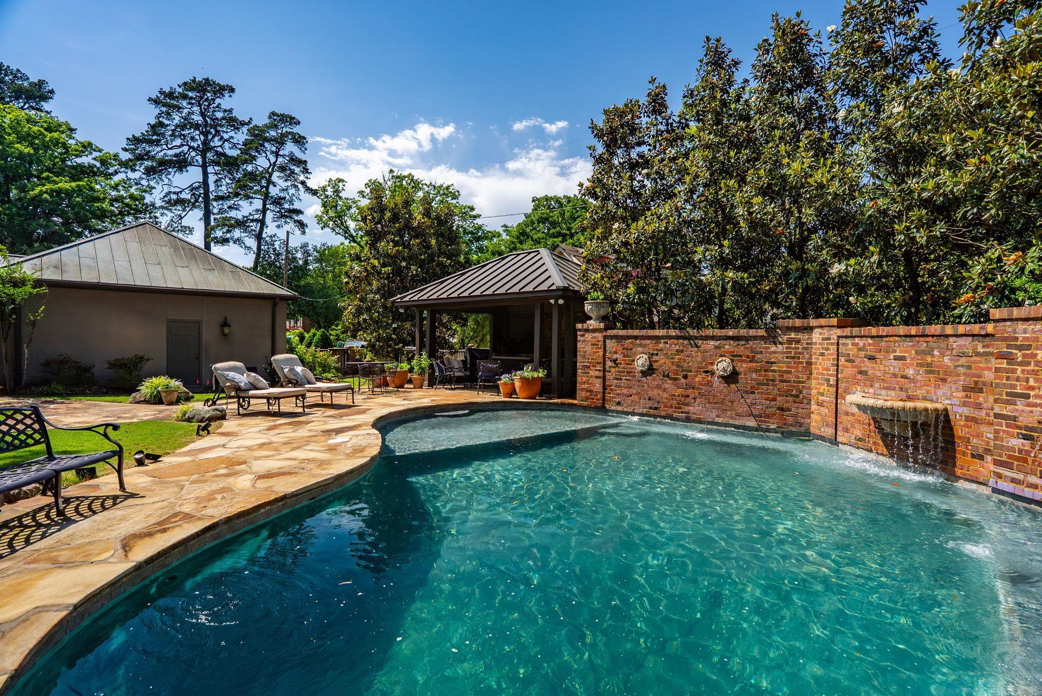 EDGEHILL - Residential