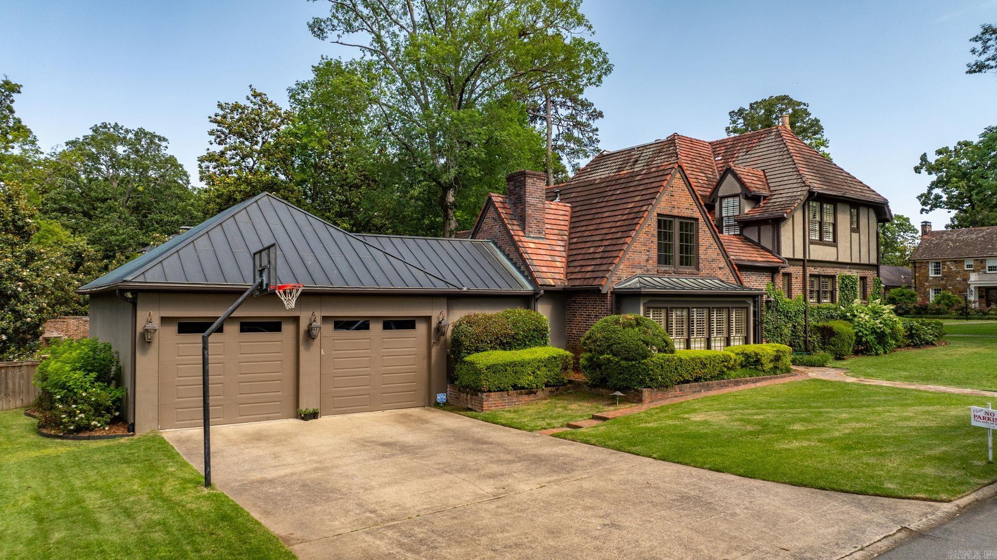 EDGEHILL - Residential