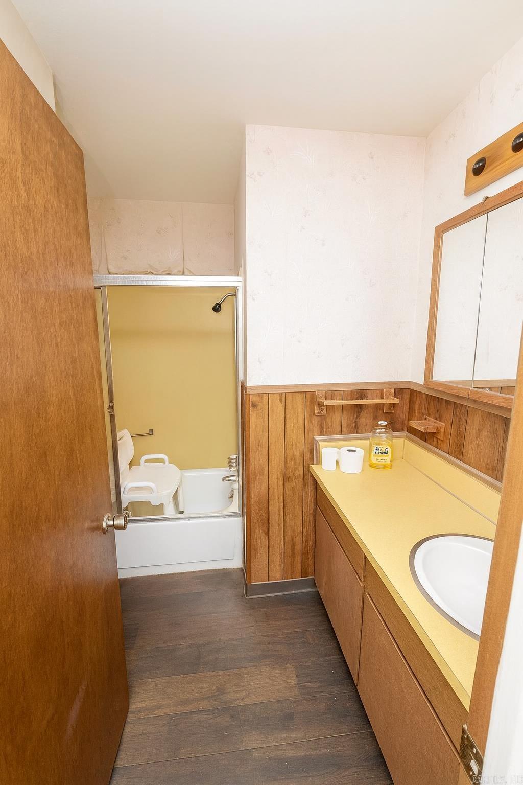 BRADFORD - Residential