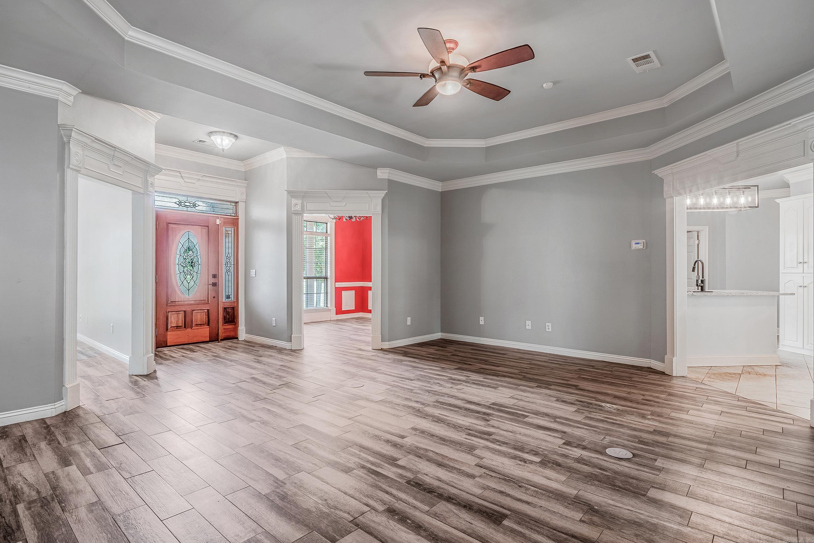 ROYAL OAKS - Residential