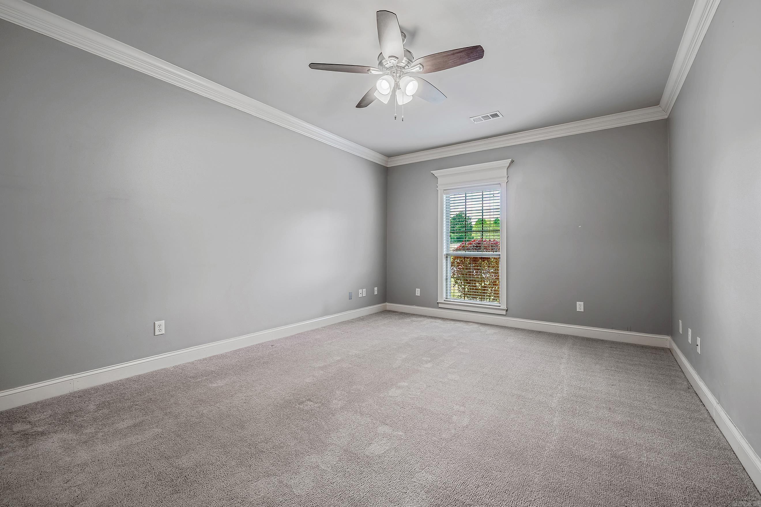 ROYAL OAKS - Residential