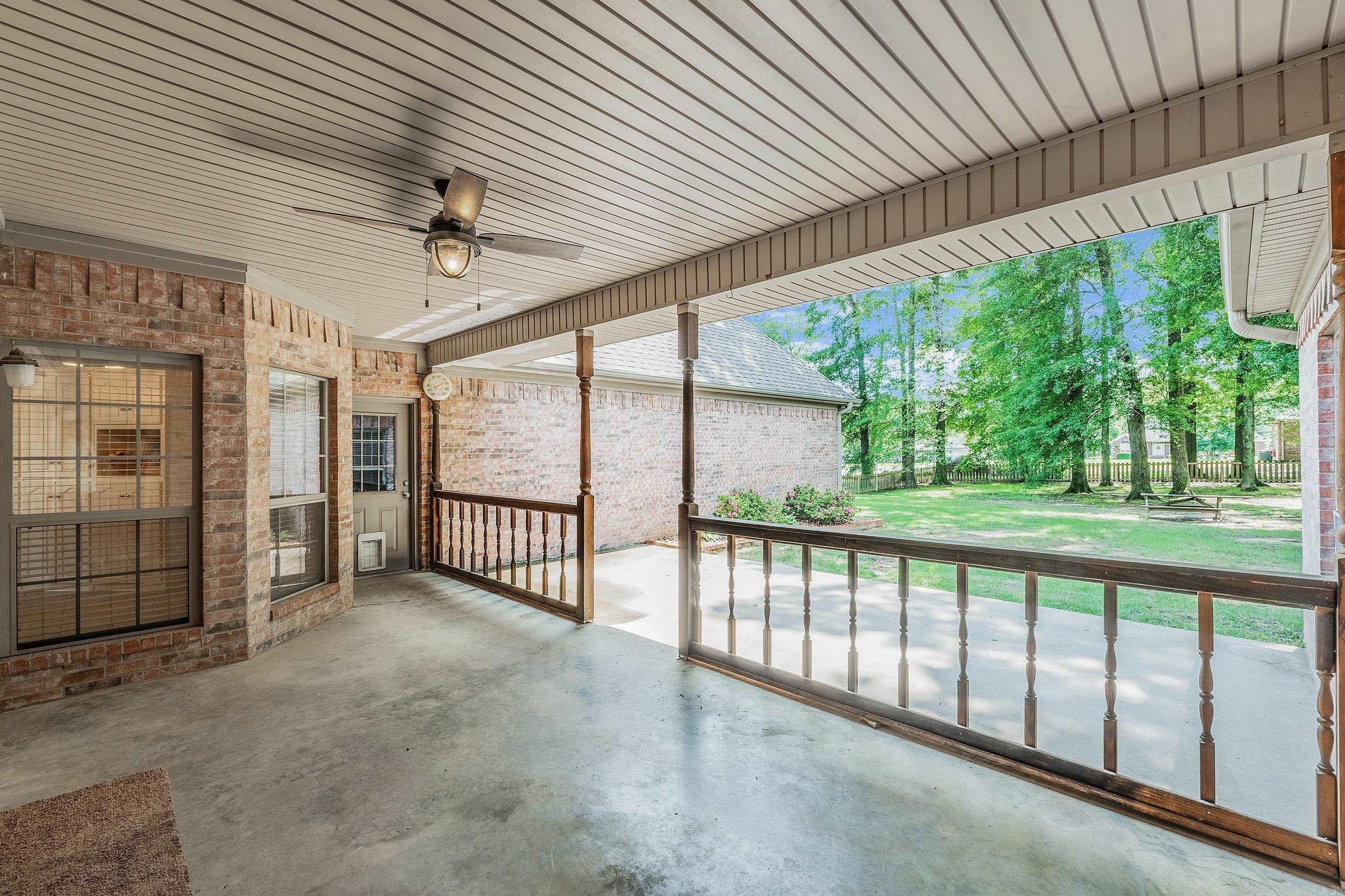 ROYAL OAKS - Residential