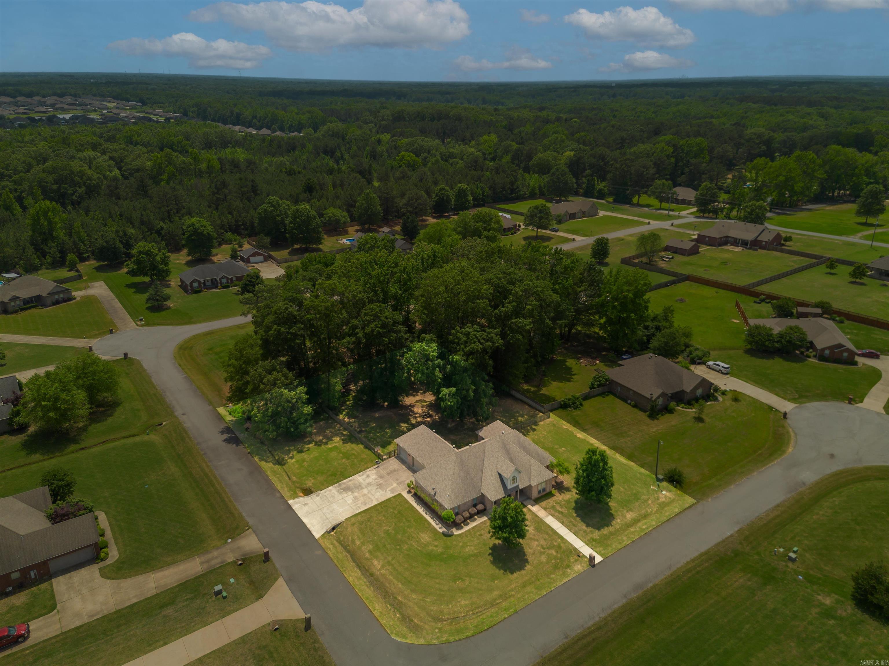 ROYAL OAKS - Residential