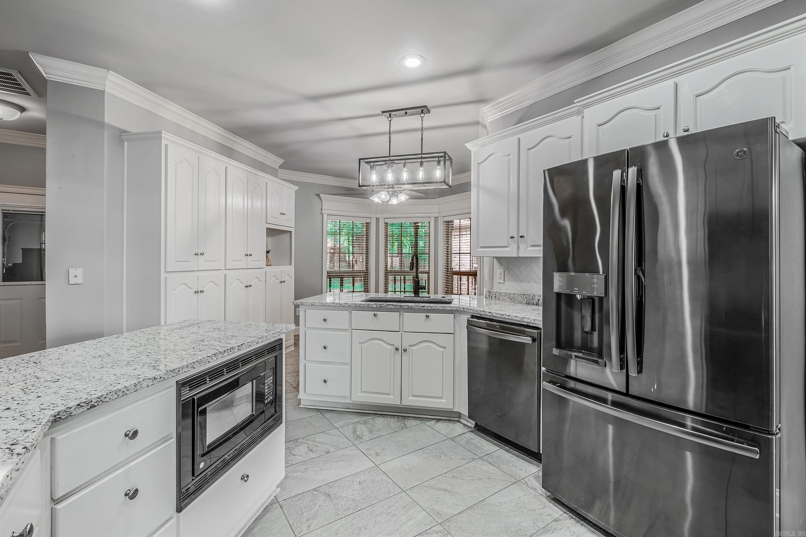 ROYAL OAKS - Residential