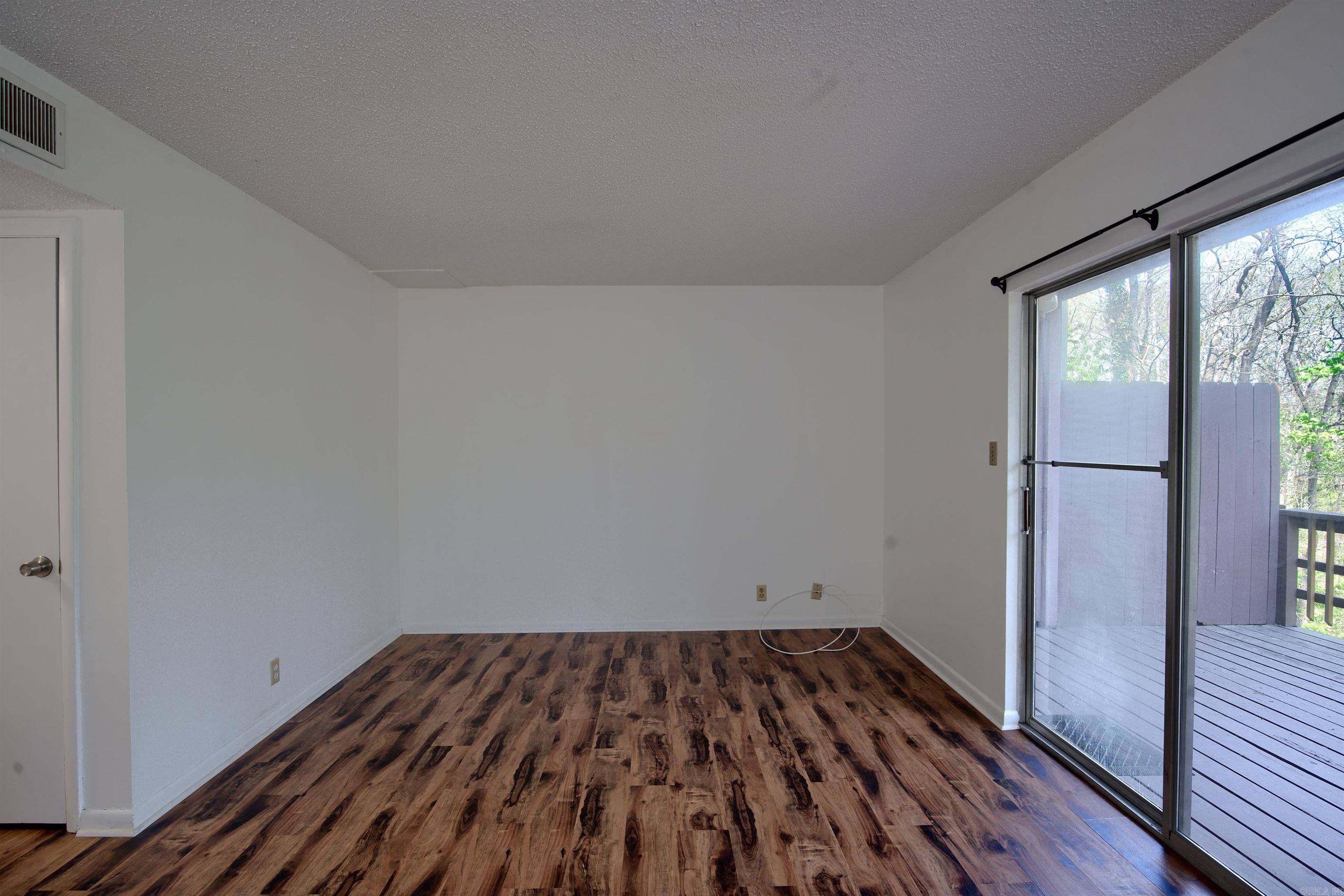 Desoto Courts Townhouse 1 - Residential