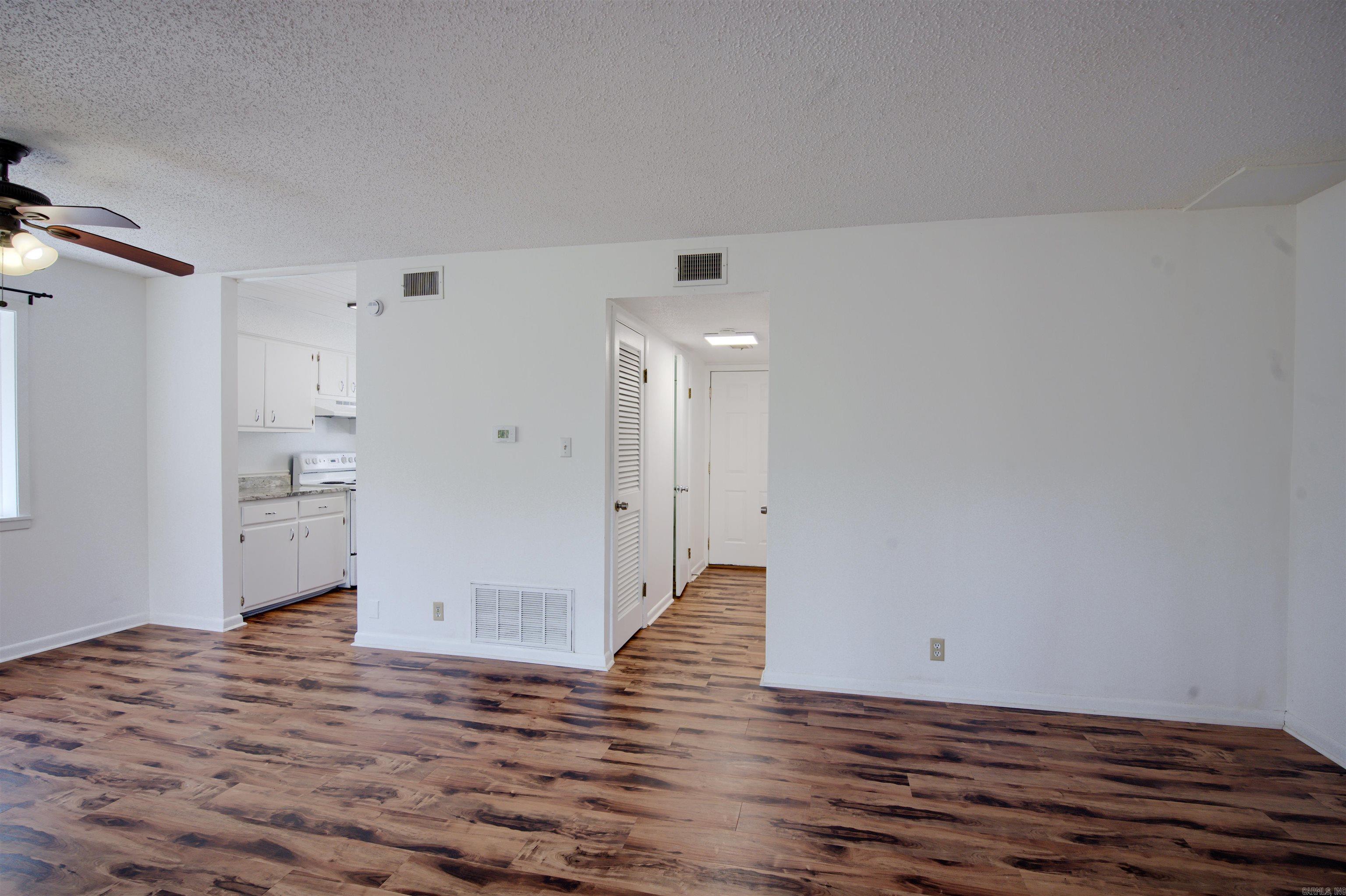 Desoto Courts Townhouse 1 - Residential