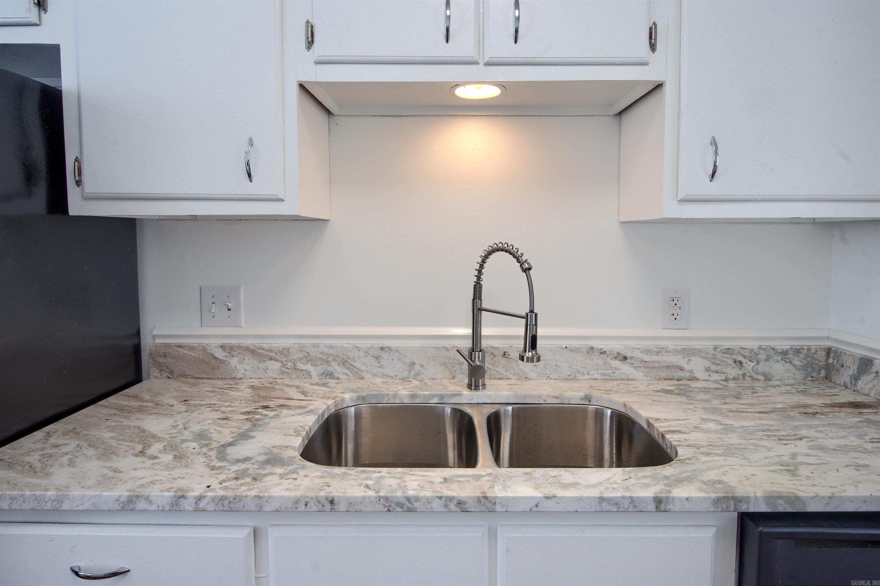 Desoto Courts Townhouse 1 - Residential
