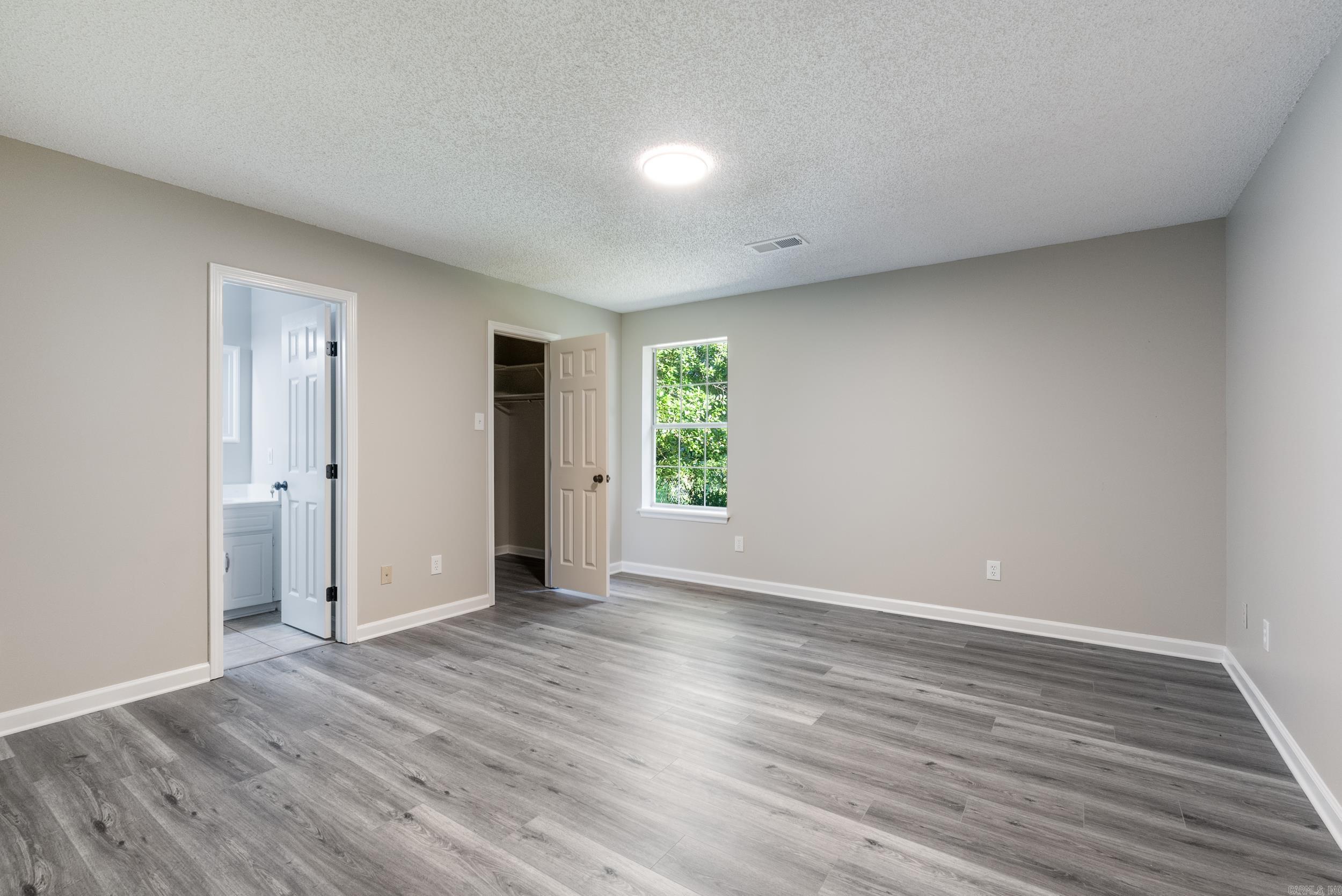 ROBINWOOD - Residential