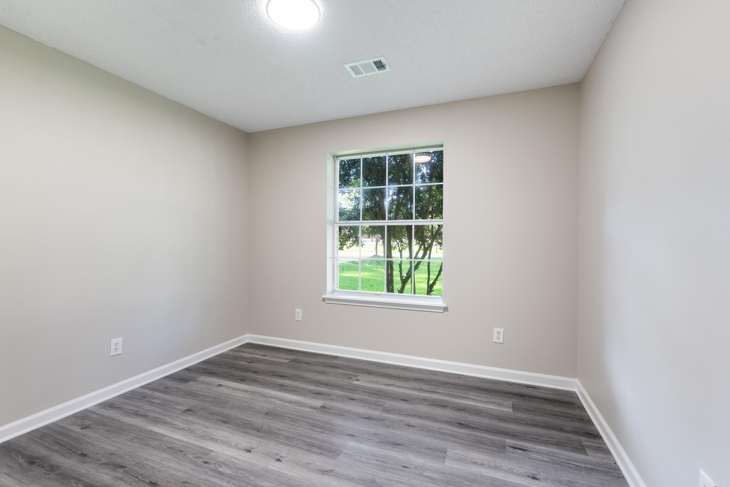 ROBINWOOD - Residential