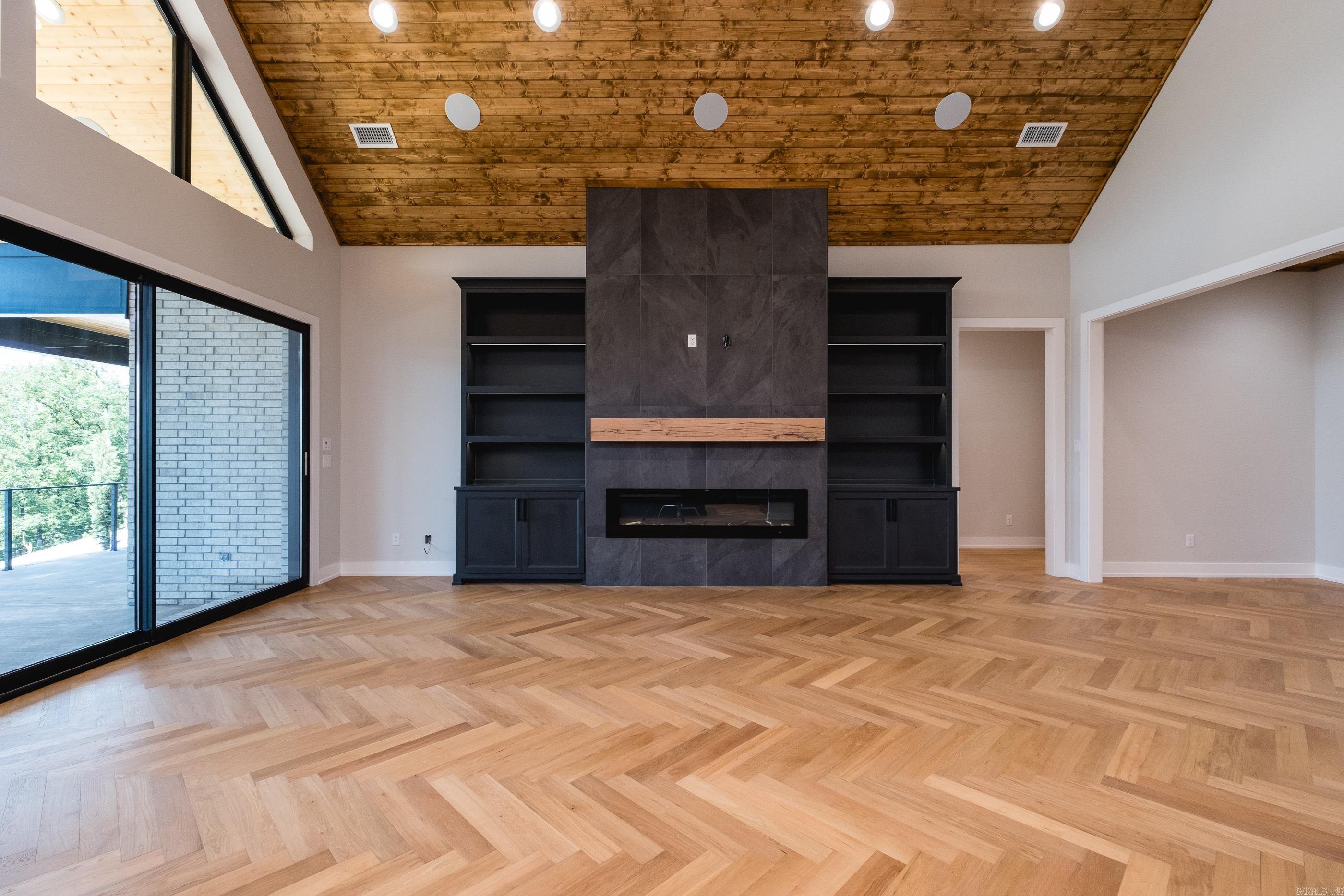 WATERVIEW ESTATES - Residential