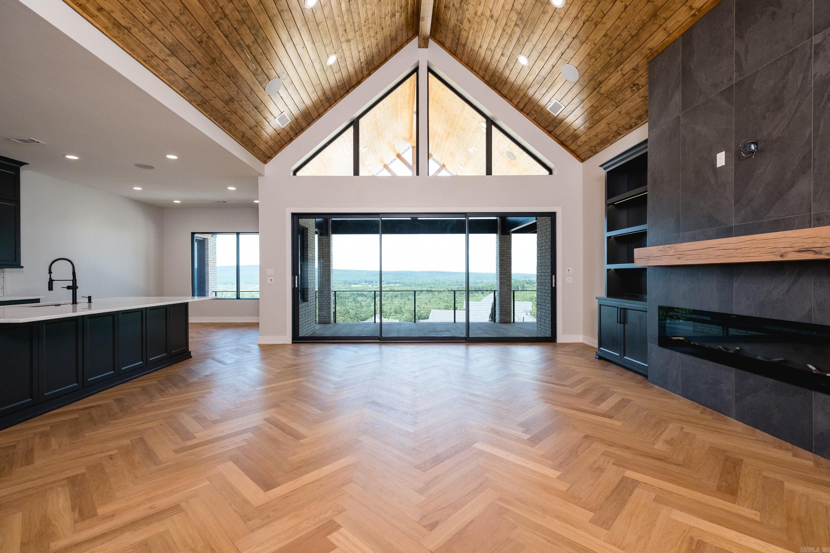 WATERVIEW ESTATES - Residential