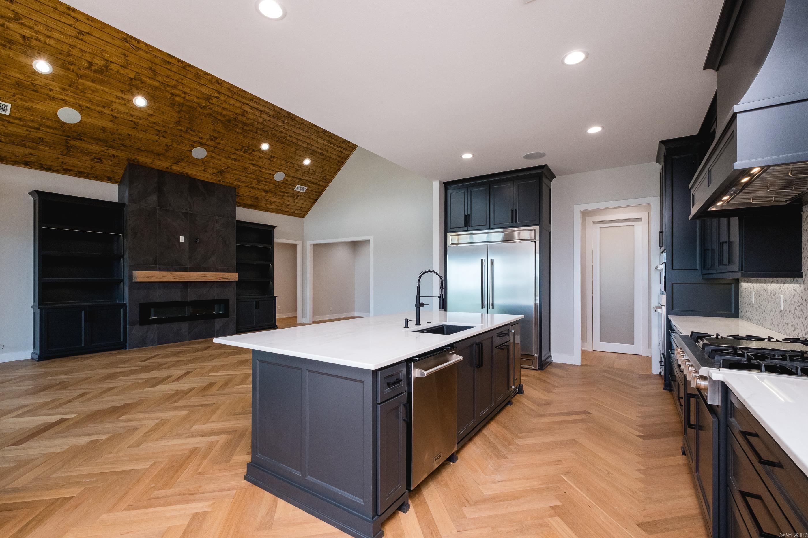 WATERVIEW ESTATES - Residential