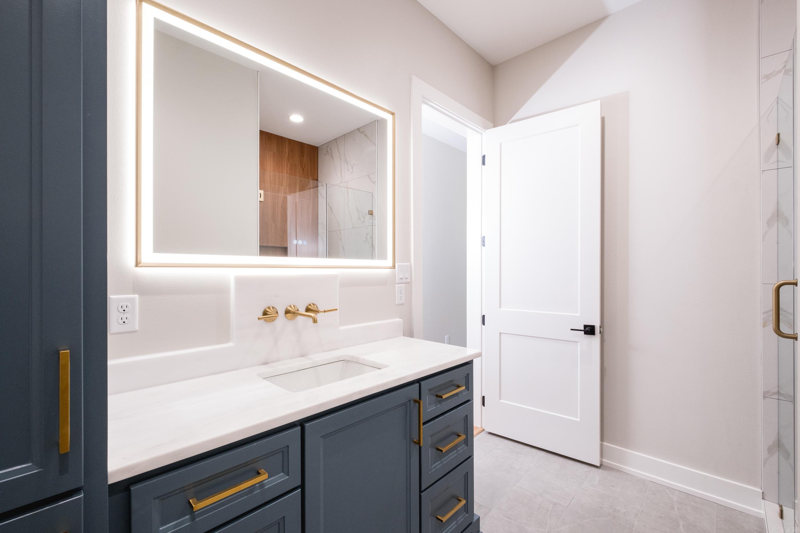 WATERVIEW ESTATES - Residential